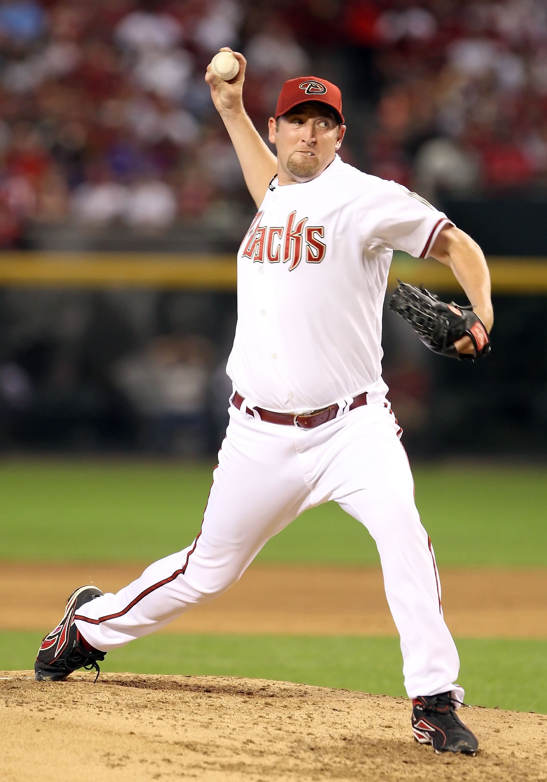 PHOENIX - APRIL 06:  Starting pitcher Brandon Webb #17 of the Arizona Diamondbacks pitches against the Colorado Rockies during the MLB openning day game at Chase Field on April 6, 2009 in Phoenix, Arizona.  The Diamondbacks defeated the Rockies 9-8.  (Pho