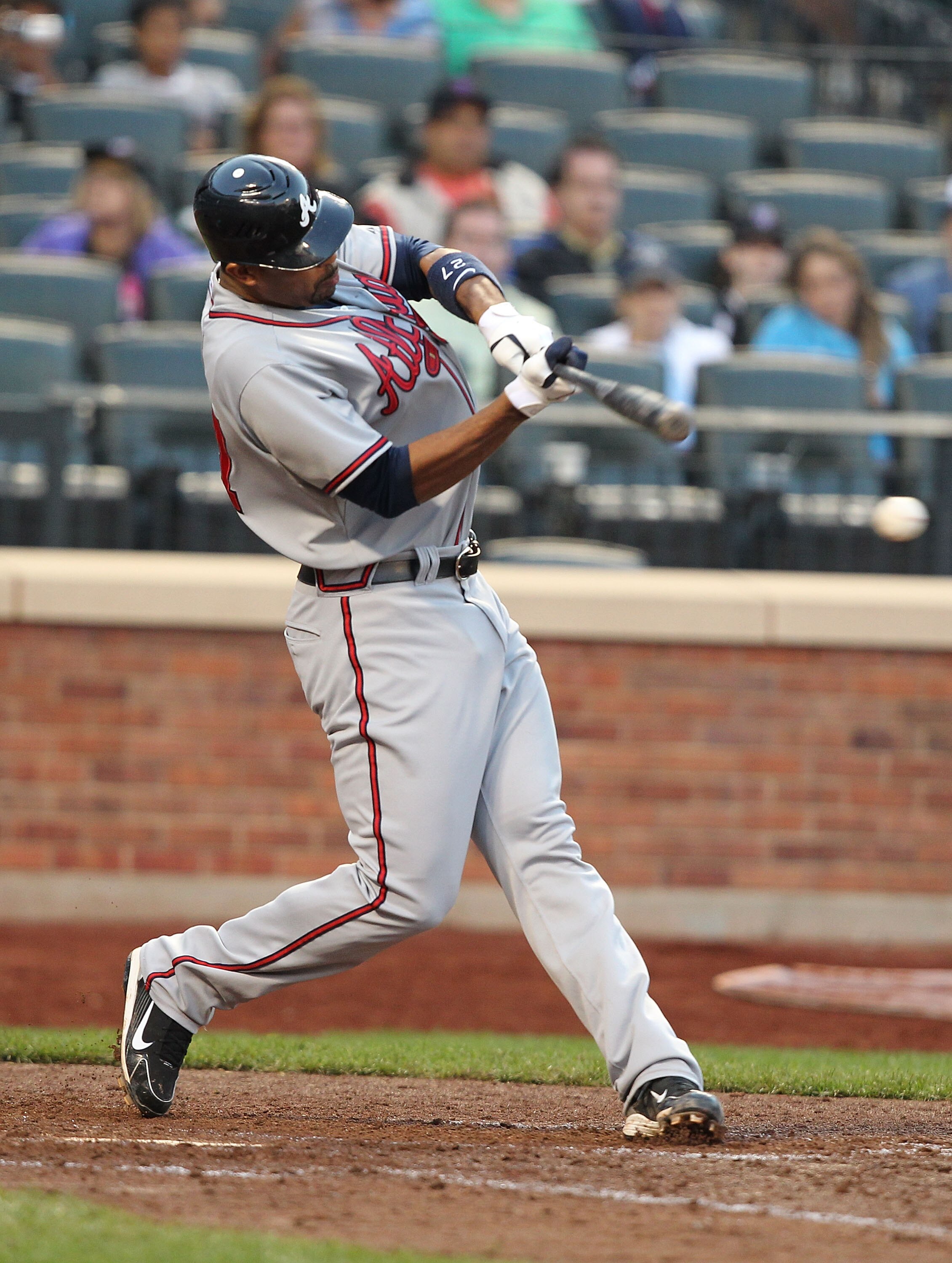 NEW YORK - SEPTEMBER 18:  Derek Lee #27 of the Atlanta Braves in action against the New York Mets during their game on September 18, 2010 at Citi Field in the Flushing neighborhood of the Queens borough of New York City.  (Photo by Al Bello/Getty Images)