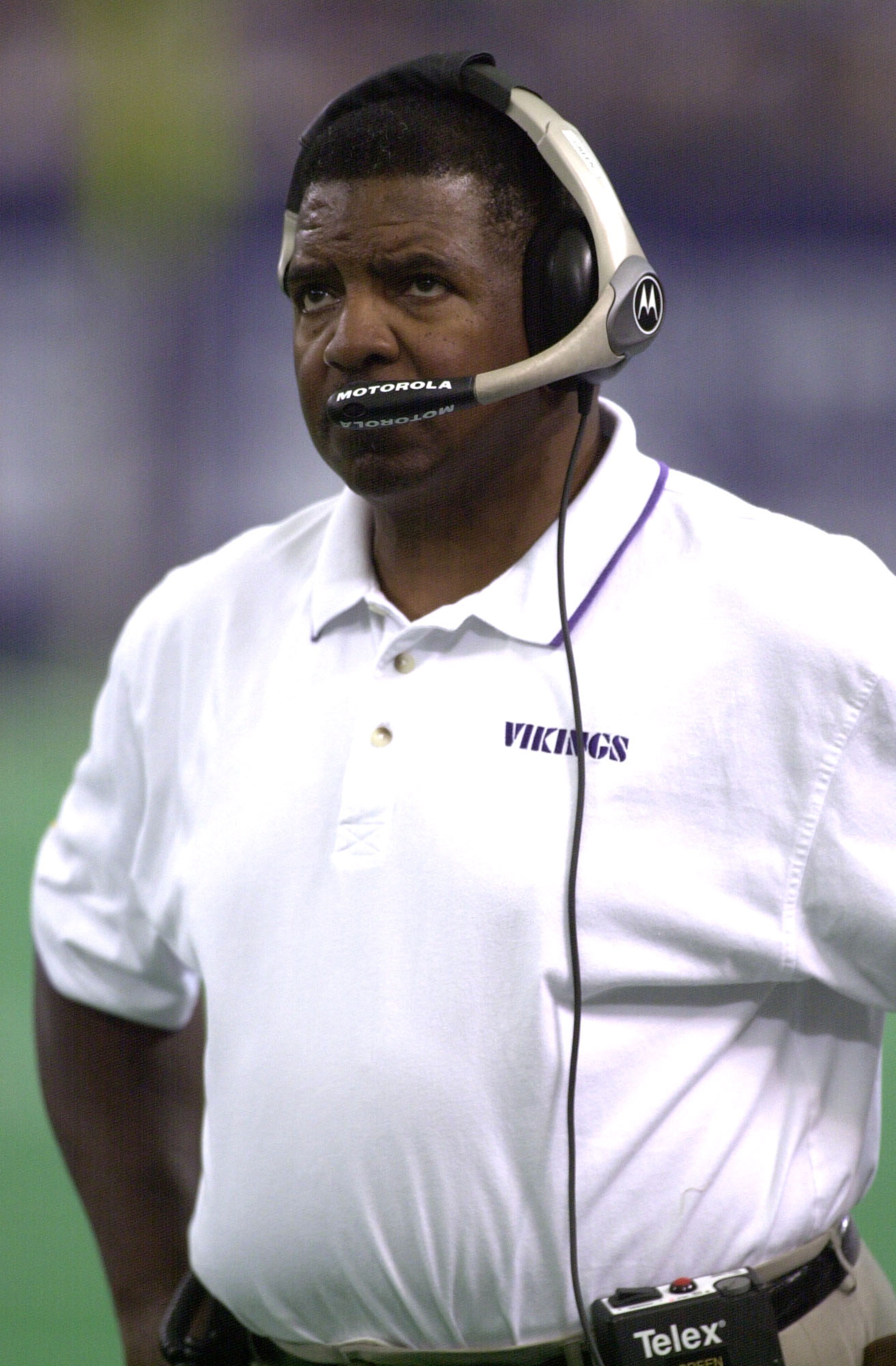 30 Sep 2001: Head coach Dennis Green of the the Minnesota Vikings observes his team during the match against the Tampa Bay Buccaneers at the Hubert H. Humphrey Metrodome in Minneapolis, Minnesota. The Vikings won 20-16. DIGITAL IMAGE Mandatory Credit: Jo 30 Sep 2001: Head coach Dennis Green of the the Minnesota Vikings observes his team during the match against the Tampa Bay Buccaneers at the Hubert H. Humphrey Metrodome in Minneapolis, Minnesota. The Vikings won 20-16. DIGITAL IMAGE Mandatory Credit: Jo