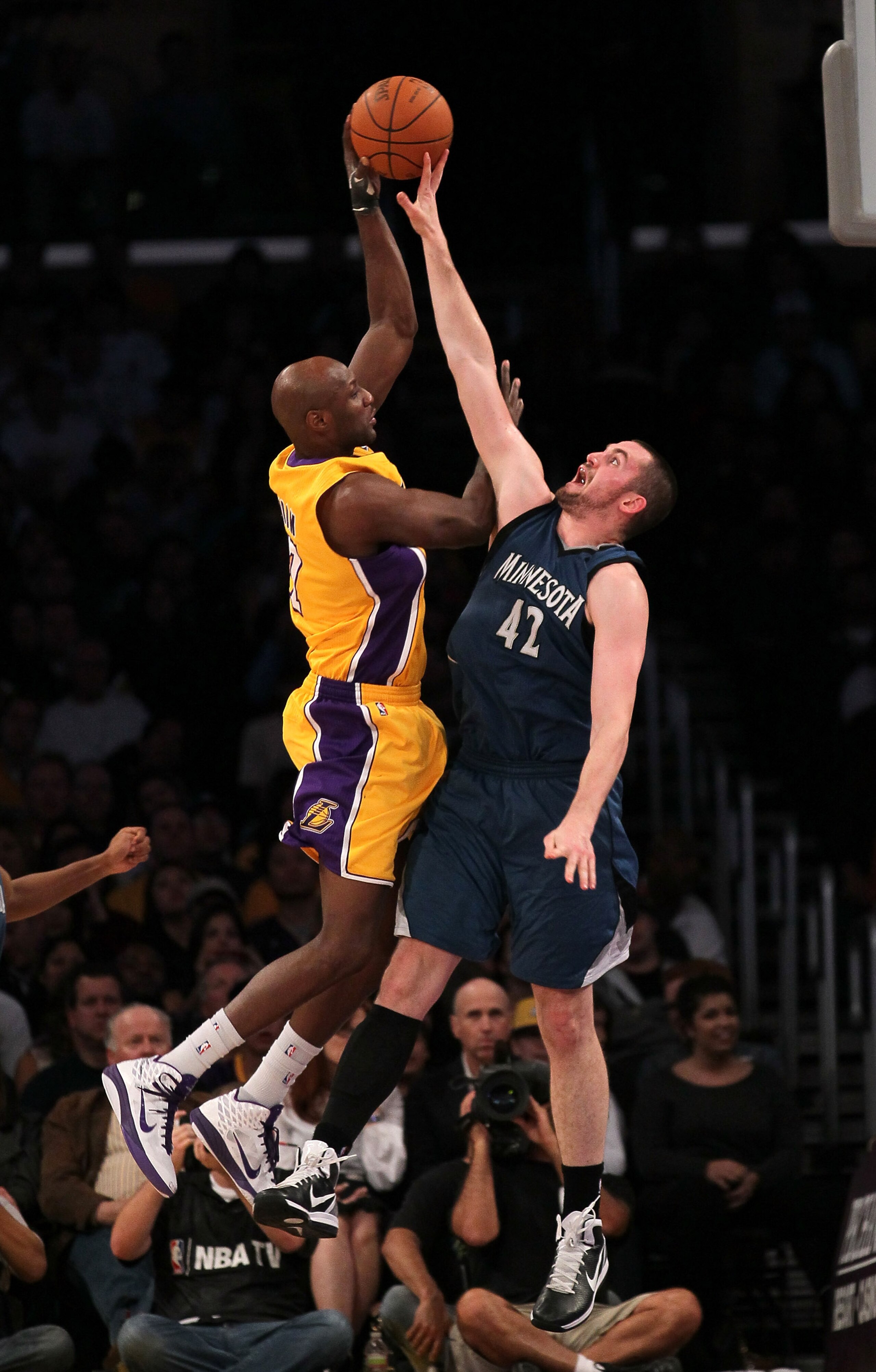 LOS ANGELES - NOVEMBER 9: Lamar Odom #7 of the Los Angeles Lakers goes up for a shot against Kosta Koufos #41 of the Minnesota Timberwolves at Staples Center on November 9, 2010 in Los Angeles, California.  The Lakers won 99-94.  NOTE TO USER: User expres