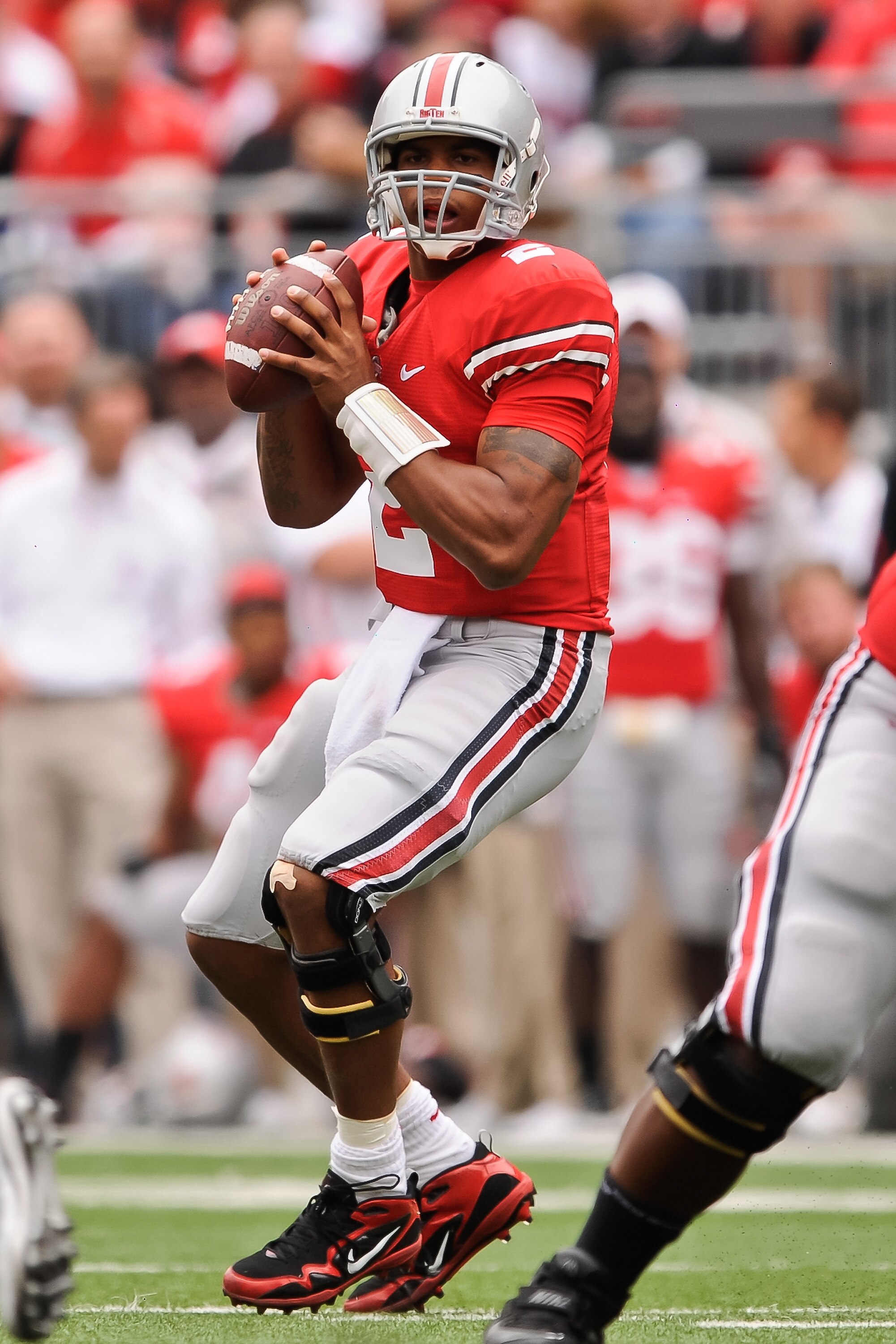 COLUMBUS, OH - OCTOBER 23:  Terrelle Pryor #2 of the Ohio State Buckeyes drops back to pass against the Purdue Boilermakers at Ohio Stadium on October 23, 2010 in Columbus, Ohio.  (Photo by Jamie Sabau/Getty Images)