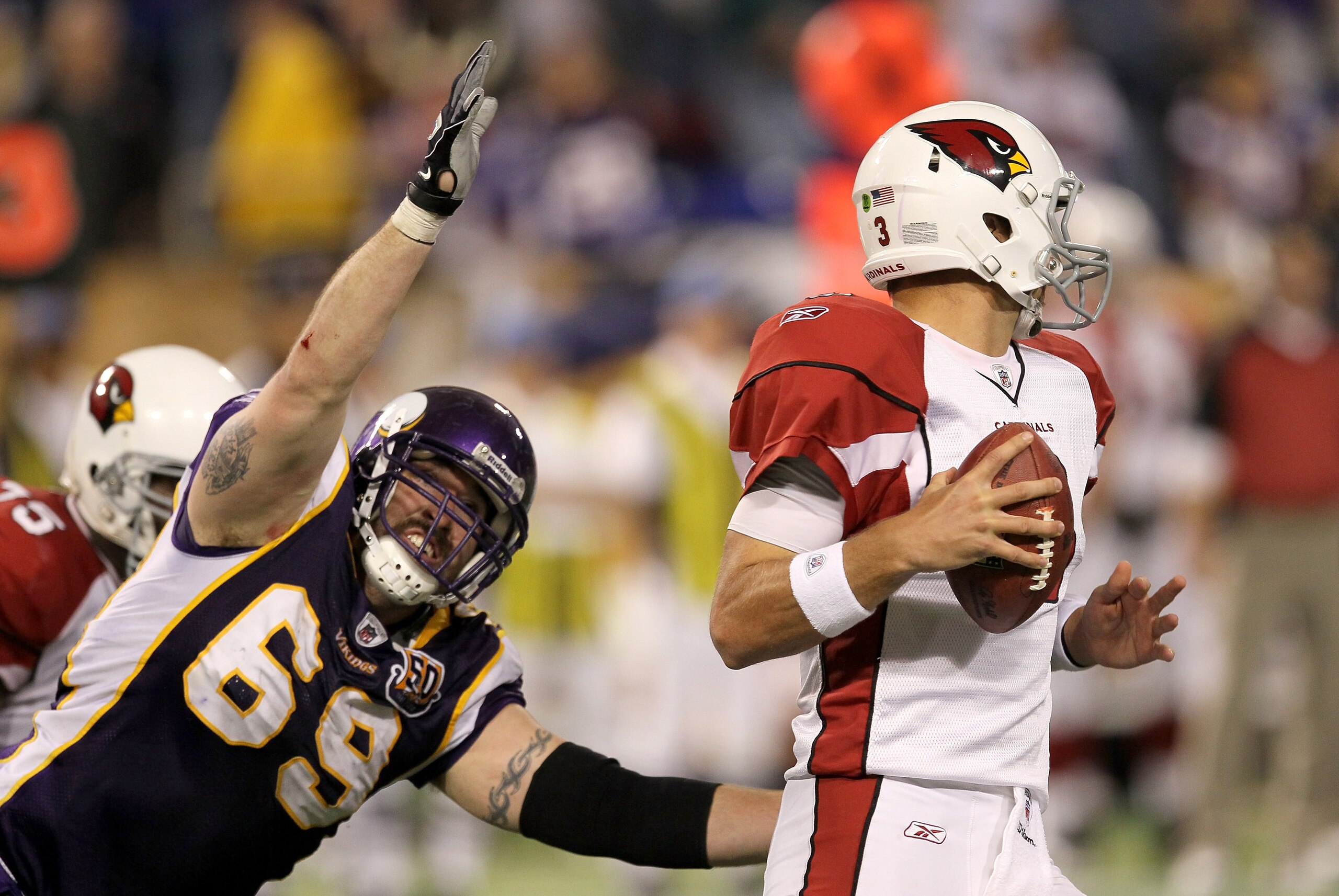 MINNEAPOLIS - NOVEMBER 07: Defensive end Jared Allen #69 of the Minnesota Vikings sacks quarterback Derek Anderson #3 of the Arizona Cardinals at Hubert H. Humphrey Metrodome on November 7, 2010 in Minneapolis, Minnesota. The Vikings won 27-24 in overti MINNEAPOLIS - NOVEMBER 07: Defensive end Jared Allen #69 of the Minnesota Vikings sacks quarterback Derek Anderson #3 of the Arizona Cardinals at Hubert H. Humphrey Metrodome on November 7, 2010 in Minneapolis, Minnesota. The Vikings won 27-24 in overti