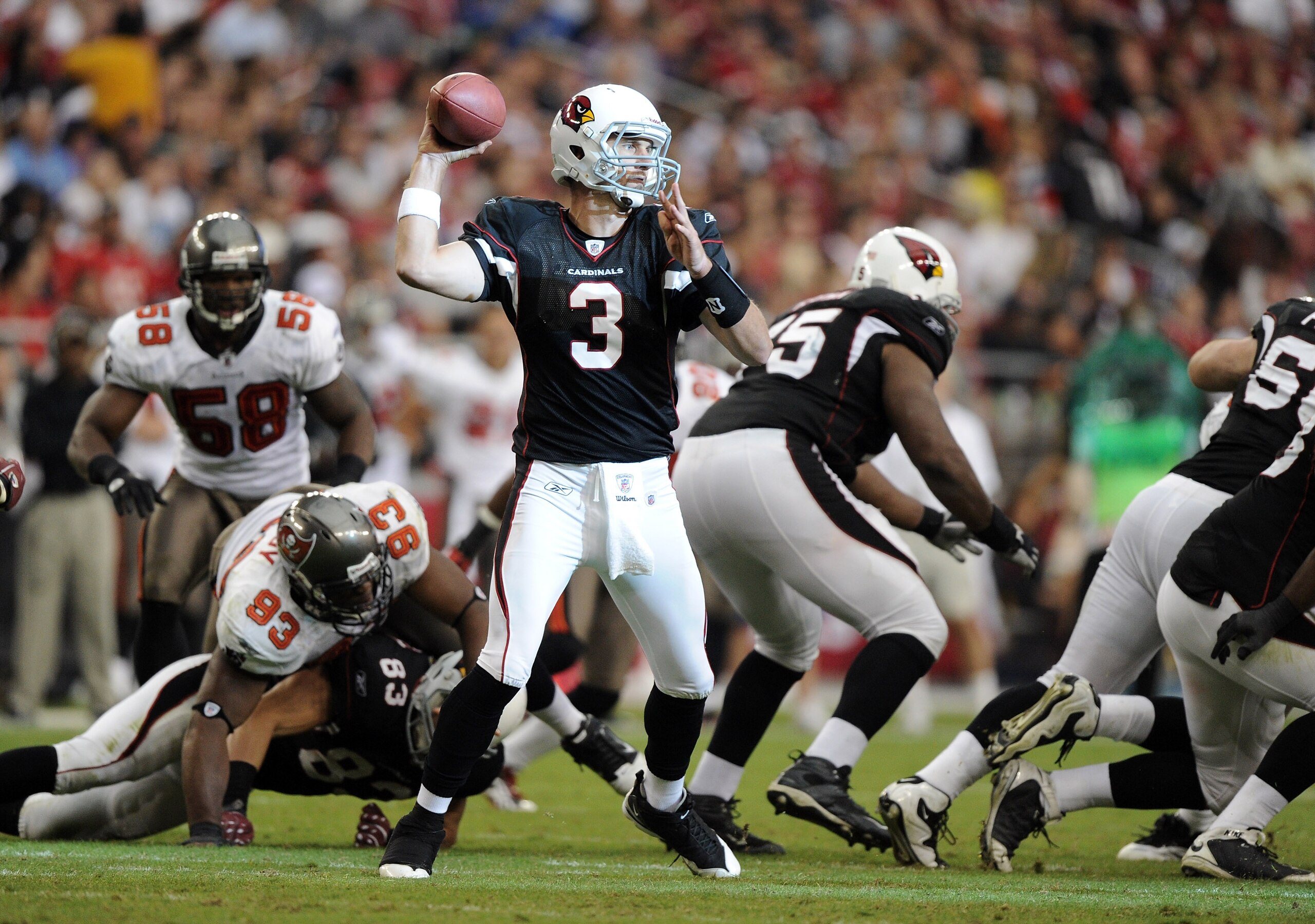GLENDALE, AZ - OCTOBER 31: Derek Anderson #3 of the Arizona Cardinals passes in the pocket against the Tampa Bay Buccaneers at University of Phoenix Stadium on October 31, 2010 in Glendale, Arizona. (Photo by Harry How/Getty Images) GLENDALE, AZ - OCTOBER 31: Derek Anderson #3 of the Arizona Cardinals passes in the pocket against the Tampa Bay Buccaneers at University of Phoenix Stadium on October 31, 2010 in Glendale, Arizona. (Photo by Harry How/Getty Images)