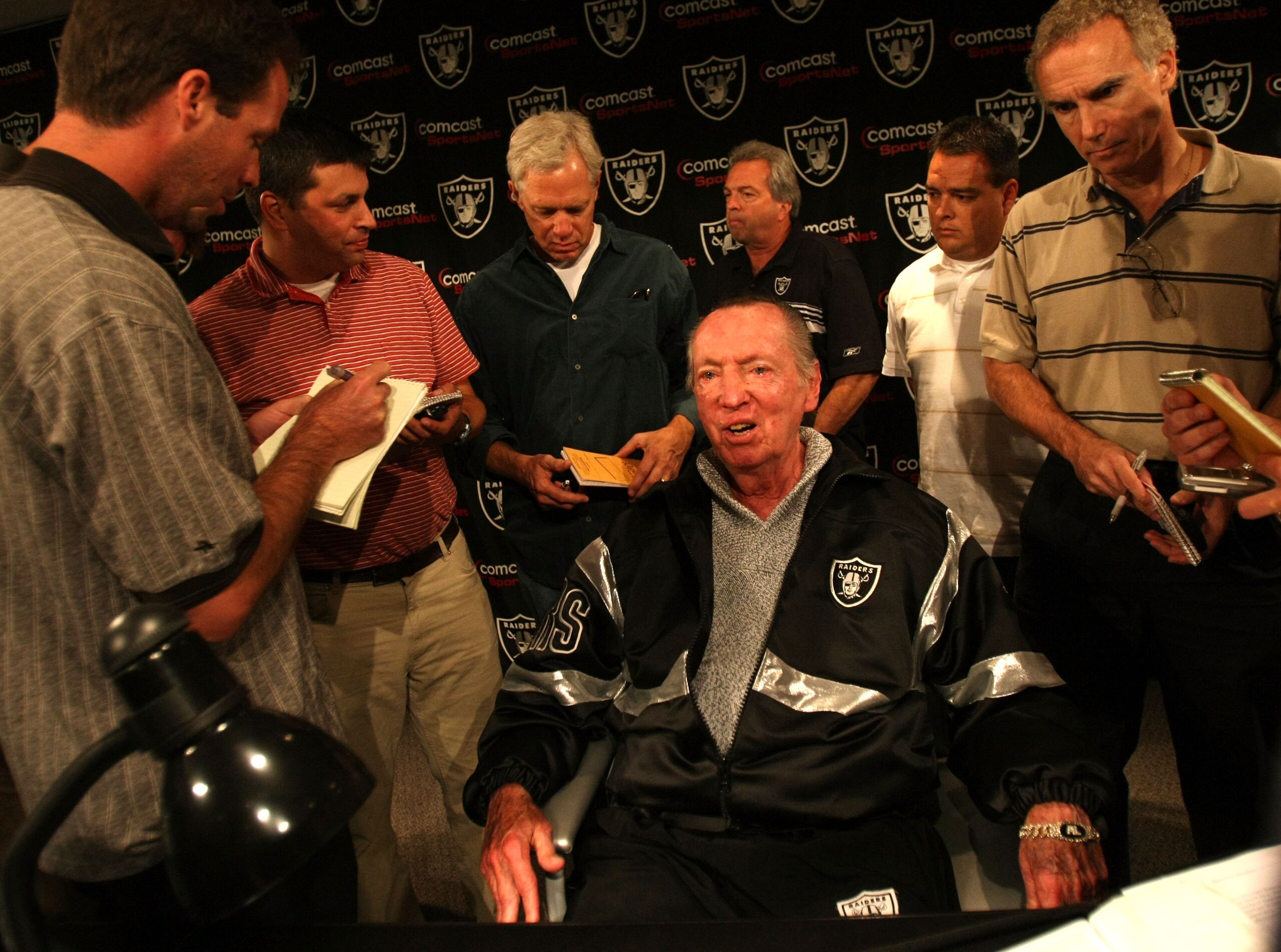 ALAMEDA, CA - SEPTEMBER 30: Oakland Raiders owner Al Davis speaks during a press conference to announce the firing of head coach Lane Kiffin of the Oakland Raiders at thier training facility on Septemer 30, 2008 in Alameda, California. (Photo by Jed Jac ALAMEDA, CA - SEPTEMBER 30: Oakland Raiders owner Al Davis speaks during a press conference to announce the firing of head coach Lane Kiffin of the Oakland Raiders at thier training facility on Septemer 30, 2008 in Alameda, California. (Photo by Jed Jac