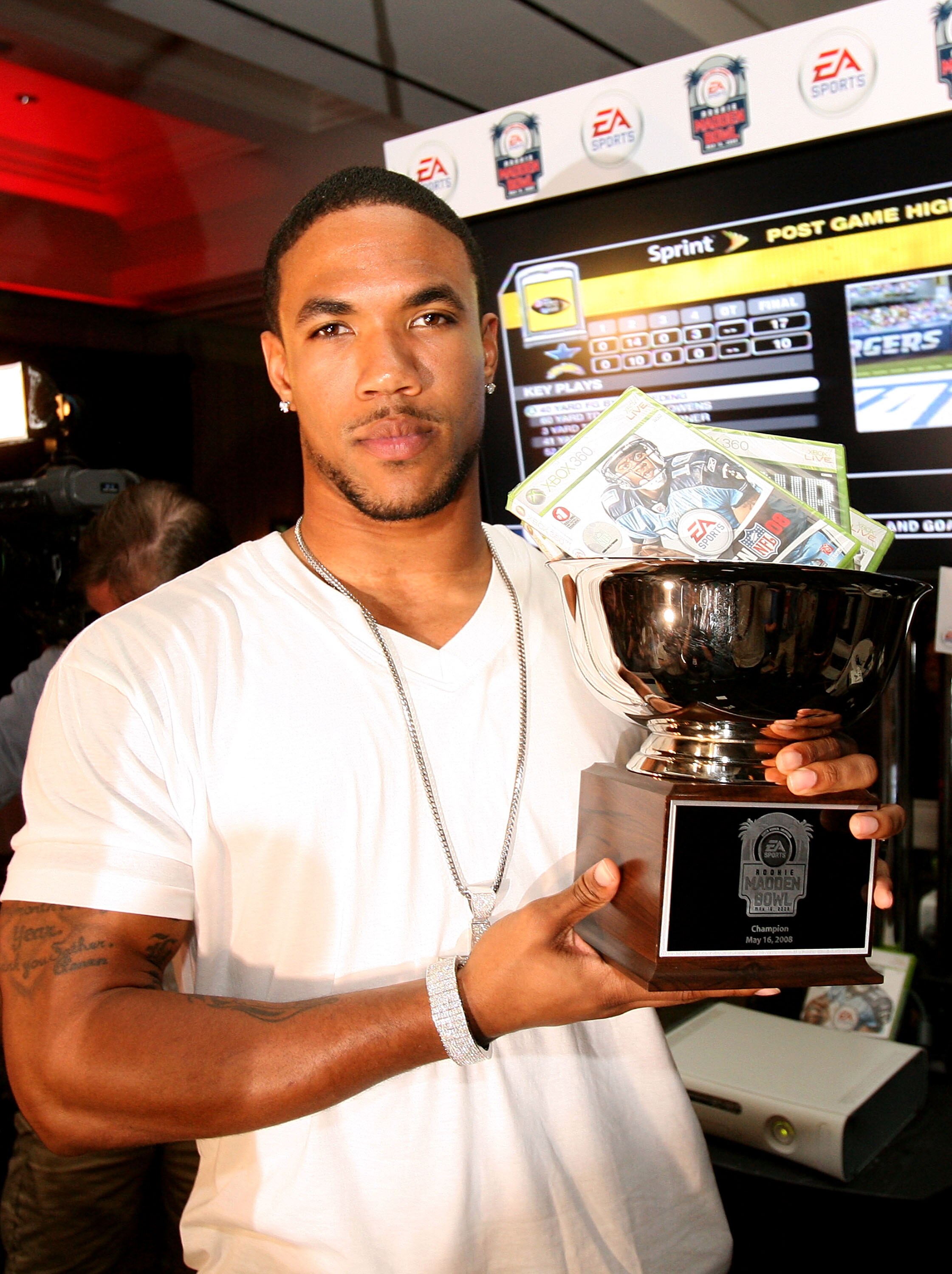 LOS ANGELES, CA - MAY 16: Washington Redskins wide receiver Devin Thomas at the EA SPORTS Rookie Madden Bowl at the Loews Santa Monica Beach Hotel as part of the NFL PLAYERS Rookie Premiere on May 16, 2008 in Santa Monica, California. (Photo by Jesse Gran