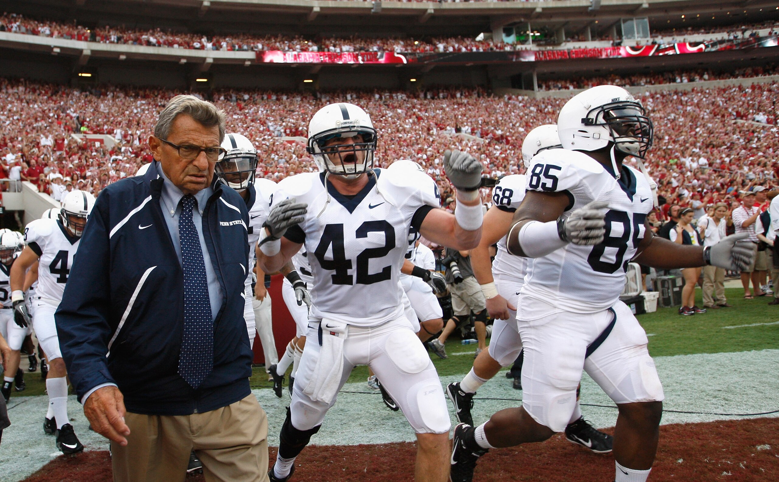 TUSCALOOSA, AL - SEPTEMBER 11:  Head coach Joe Paterno of the Penn State Nittany Lions against the Alabama Crimson Tide at Bryant-Denny Stadium on September 11, 2010 in Tuscaloosa, Alabama.  (Photo by Kevin C. Cox/Getty Images)
