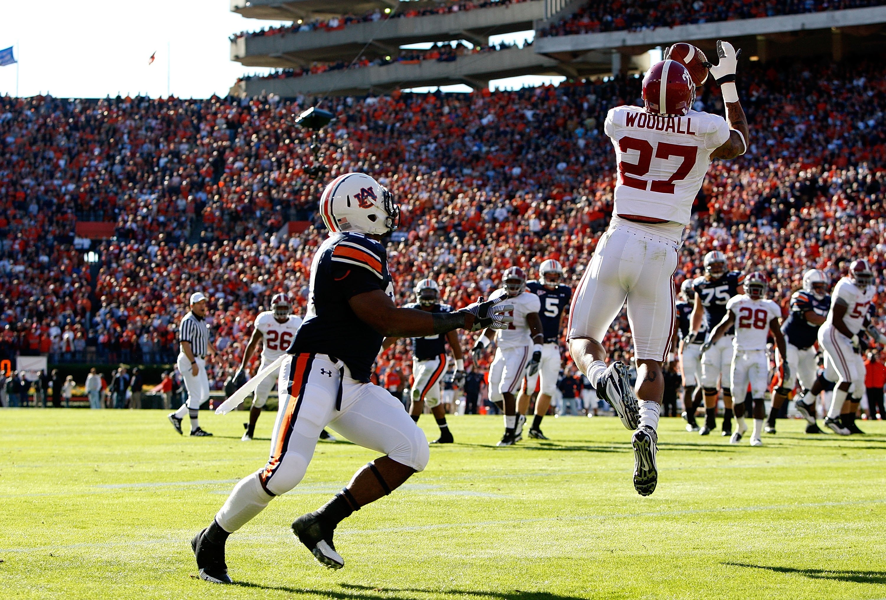 AUBURN, AL - NOVEMBER 27:  Justin Woodall #27 of the Alabama Crimson Tide against the Auburn Tigers at Jordan-Hare Stadium on November 27, 2009 in Auburn, Alabama.  (Photo by Kevin C. Cox/Getty Images)