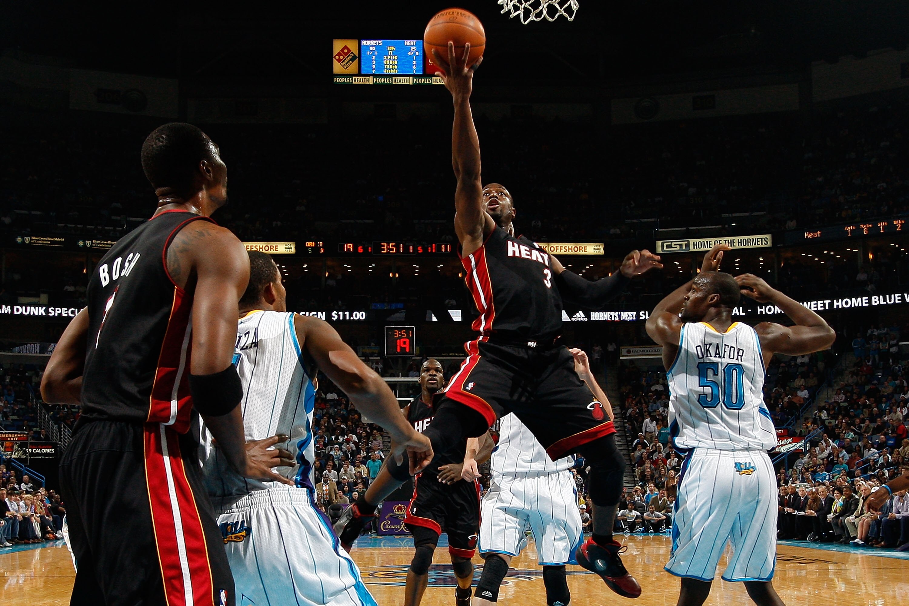 NEW ORLEANS - NOVEMBER 05:  Dwyane Wade #3 of the Miami Heat shoots the ball against the New Orleans Hornets at the New Orleans Arena on November 5, 2010 in New Orleans, Louisiana.  NOTE TO USER: User expressly acknowledges and agrees that, by downloading