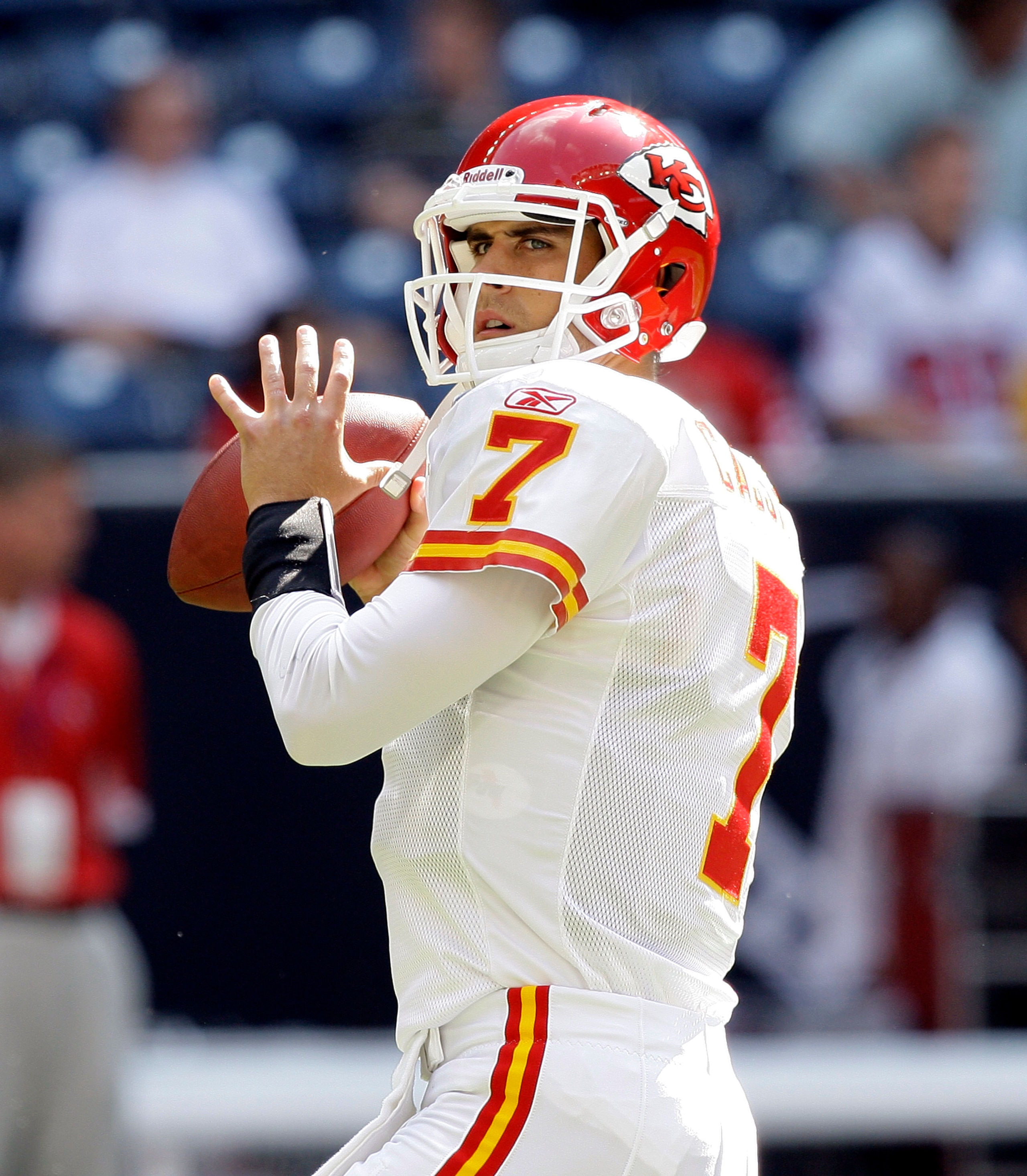 HOUSTON - OCTOBER 17: Quarterback Matt Cassel #7 of the Kansas City Chiefs throws passes during warm ups before playing the Houston Texans at Reliant Stadium on October 17, 2010 in Houston, Texas. (Photo by Bob Levey/Getty Images) HOUSTON - OCTOBER 17: Quarterback Matt Cassel #7 of the Kansas City Chiefs throws passes during warm ups before playing the Houston Texans at Reliant Stadium on October 17, 2010 in Houston, Texas. (Photo by Bob Levey/Getty Images)