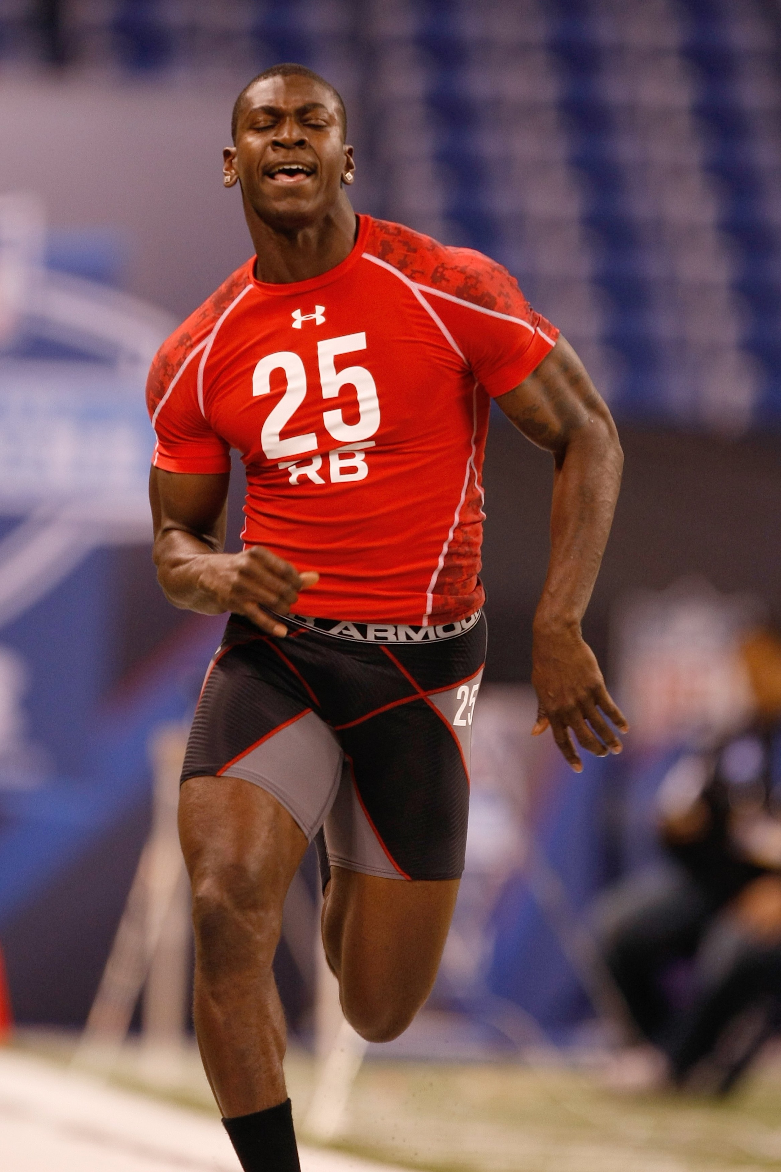 INDIANAPOLIS, IN - FEBRUARY 28: Running back James Starks of Buffalo runs the 40 yard dash during the NFL Scouting Combine presented by Under Armour at Lucas Oil Stadium on February 28, 2010 in Indianapolis, Indiana. (Photo by Scott Boehm/Getty Images) INDIANAPOLIS, IN - FEBRUARY 28: Running back James Starks of Buffalo runs the 40 yard dash during the NFL Scouting Combine presented by Under Armour at Lucas Oil Stadium on February 28, 2010 in Indianapolis, Indiana. (Photo by Scott Boehm/Getty Images)