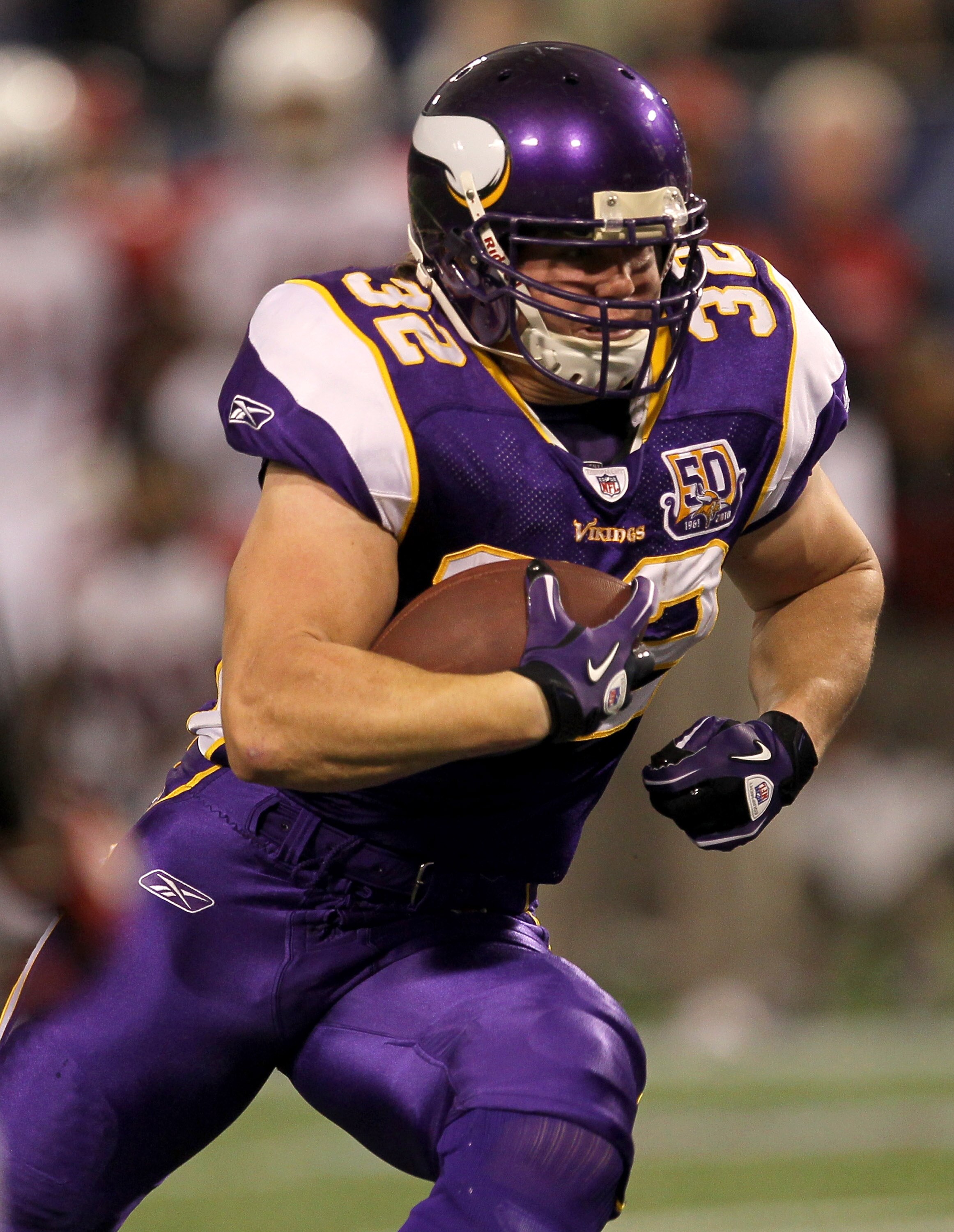 MINNEAPOLIS - NOVEMBER 7:  Running back Toby Gerhart #32 of the Minnesota Vikings carries the ball against the Arizona Cardinals at Hubert H. Humphrey Metrodome on November 7, 2010 in Minneapolis, Minnesota.  The Vikings won 27-24 in overtime. (Photo by S