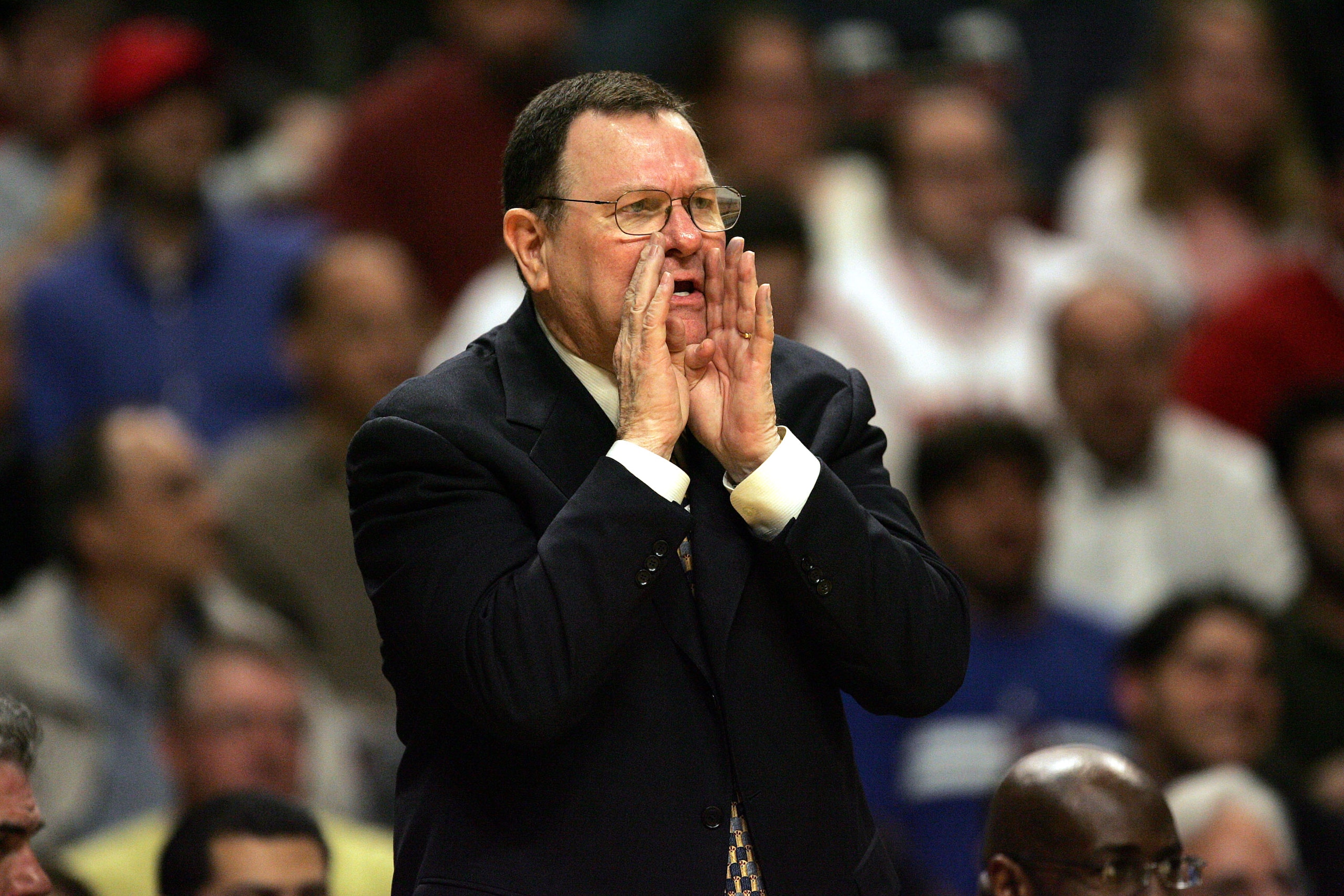 CHICAGO - MARCH 31:  Head coach Brendan Malone of the Cleveland Cavaliers yells during the game against the Chicago Bulls on March 31, 2005 at the United Center in Chicago, Illinois. The Bulls defeated the Cavaliers 102-90 in overtime. NOTE TO USER: User