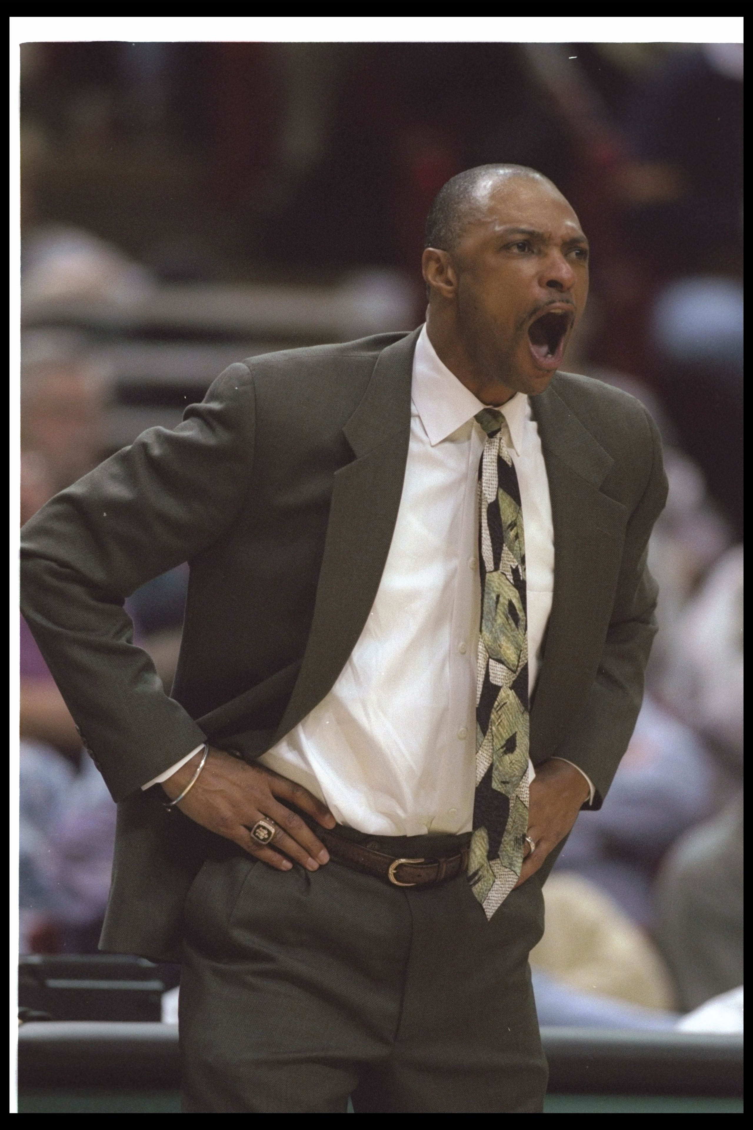 2 Dec 1996: Dallas Mavericks head coach Jim Cleamons looks on during a game against the Orlando Magic at the Orlando Arena in Orlando, Florida. The Mavericks won the game, 108-102.