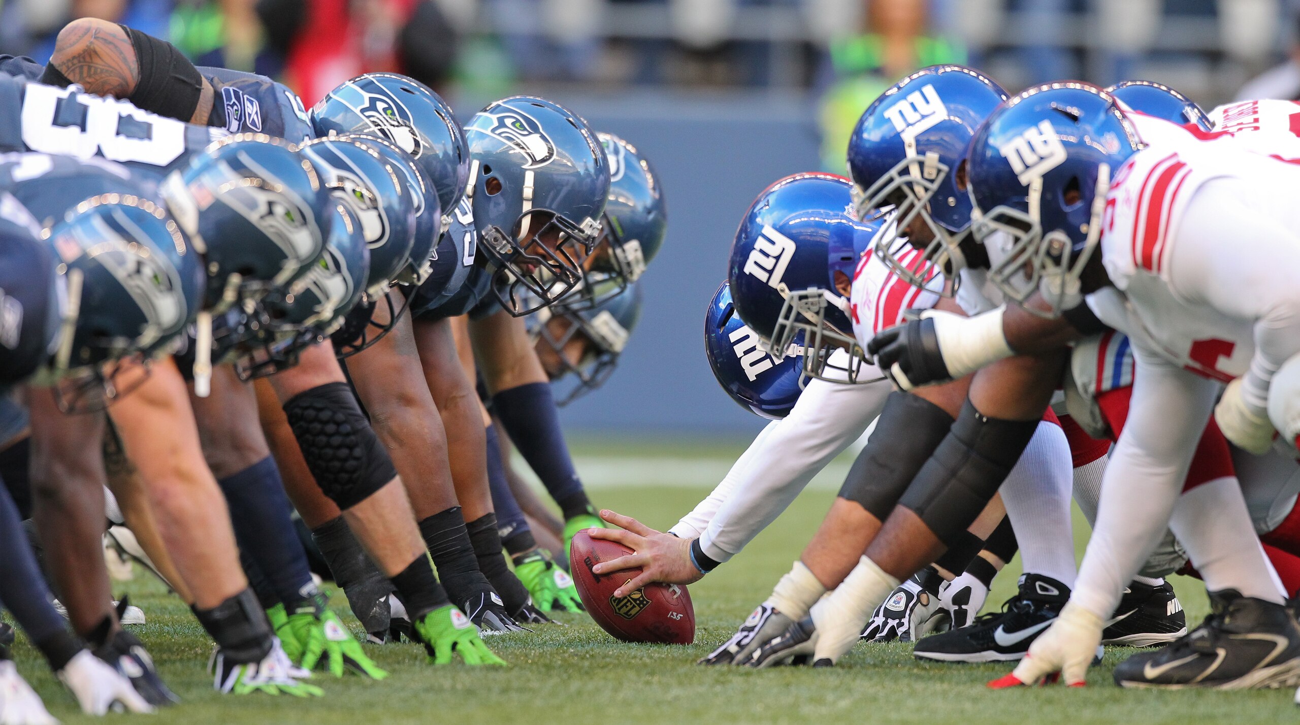 SEATTLE - NOVEMBER 07:  The New York Giants line up for a field goal against the Seattle Seahawks at Qwest Field on November 7, 2010 in Seattle, Washington. The Giants defeated the Seahawks 41-7. (Photo by Otto Greule Jr/Getty Images)