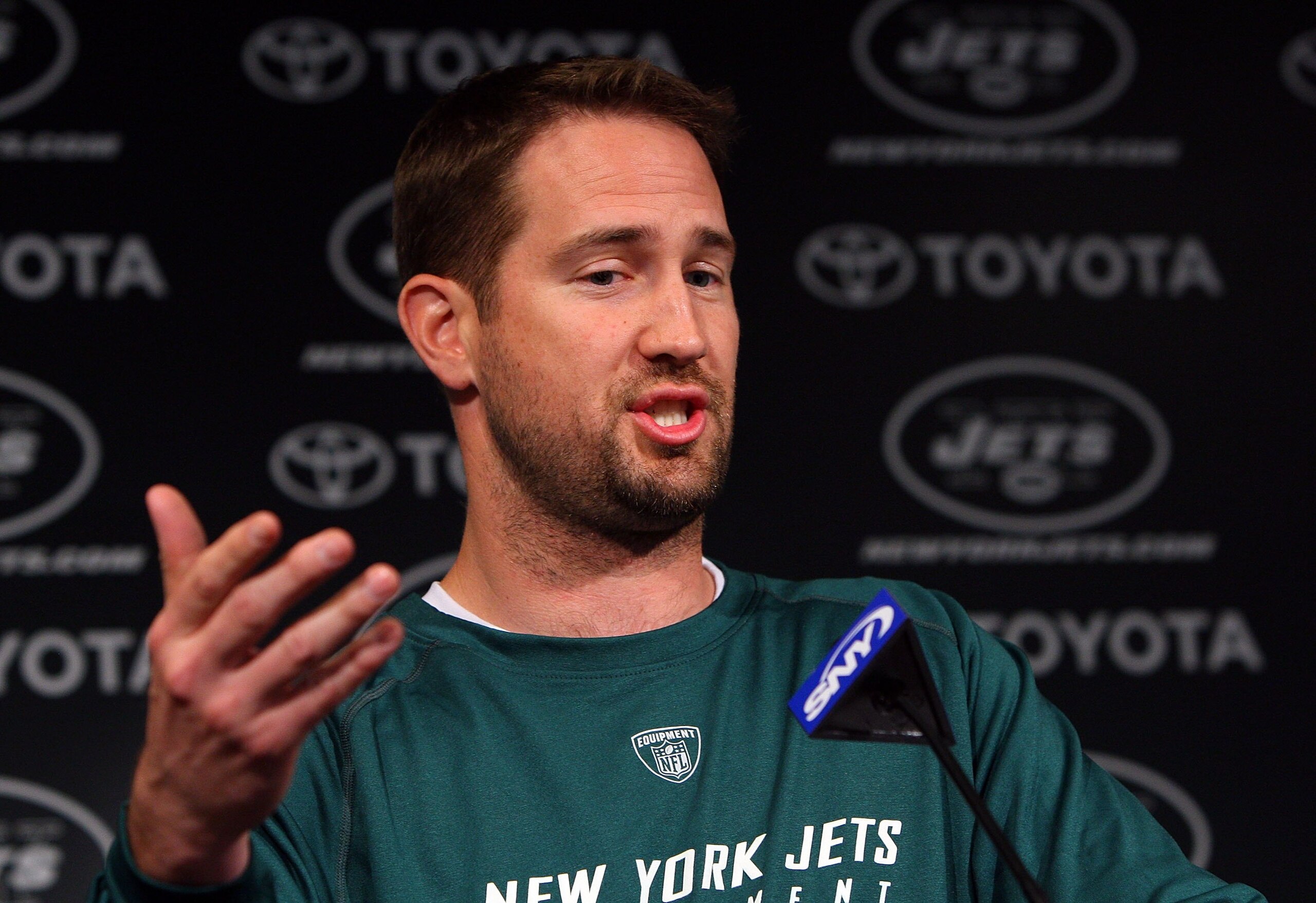 FLORHAM PARK, NJ - MAY 02:  Offensive coordinator Brian Schottenheimer of the New York Jets speaks to the media during minicamp on May 2, 2009 at the Atlantic Health Jets Training Center in Florham Park, New Jersey.  (Photo by Jim McIsaac/Getty Images)