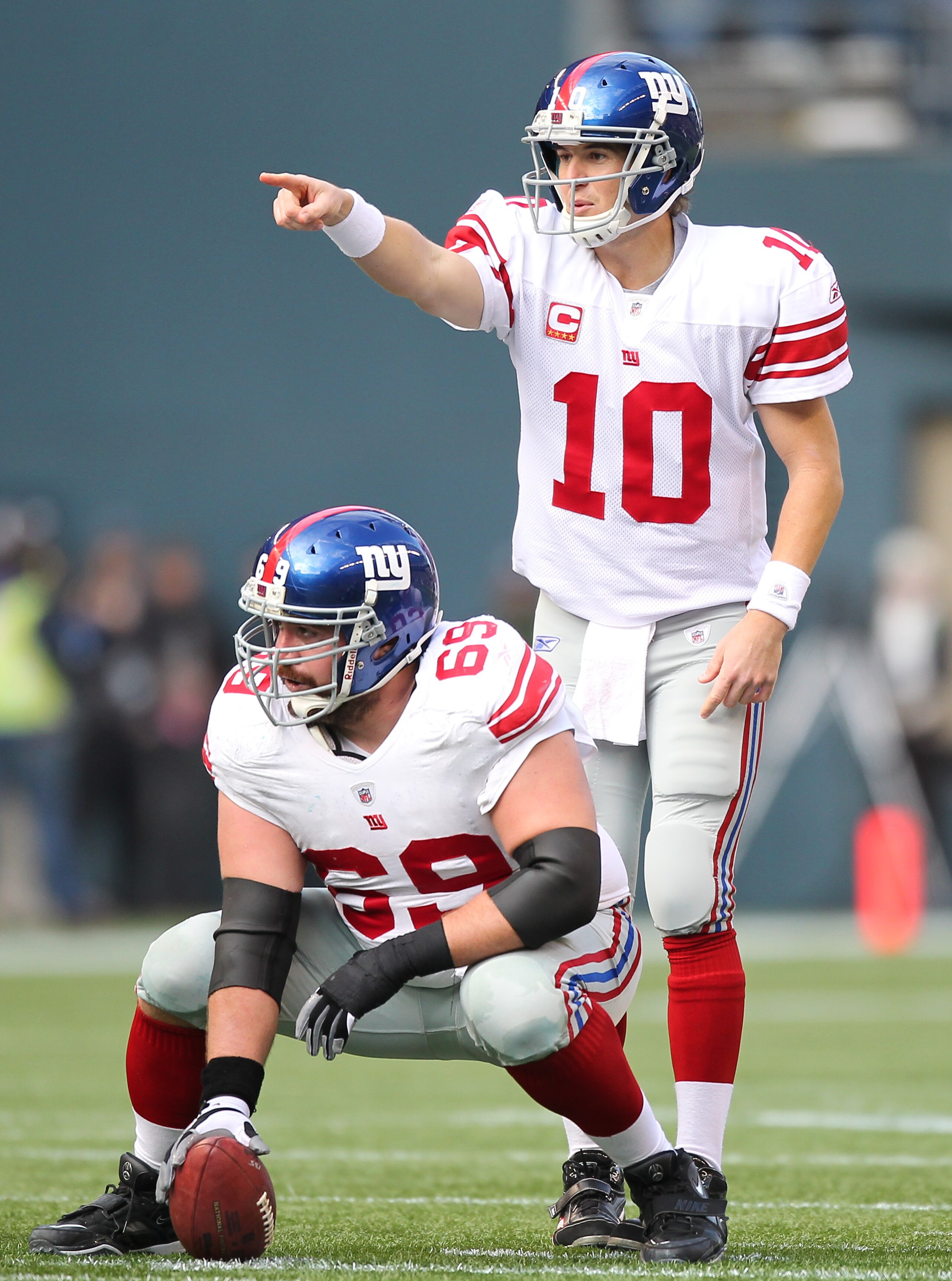 SEATTLE - NOVEMBER 07: Quarterback Eli Manning #10 of the New York Giants points at the line of scrimmage against the Seattle Seahawks at Qwest Field on November 7, 2010 in Seattle, Washington. The Giants defeated the Seahawks 41-7. (Photo by Otto Greule SEATTLE - NOVEMBER 07: Quarterback Eli Manning #10 of the New York Giants points at the line of scrimmage against the Seattle Seahawks at Qwest Field on November 7, 2010 in Seattle, Washington. The Giants defeated the Seahawks 41-7. (Photo by Otto Greule