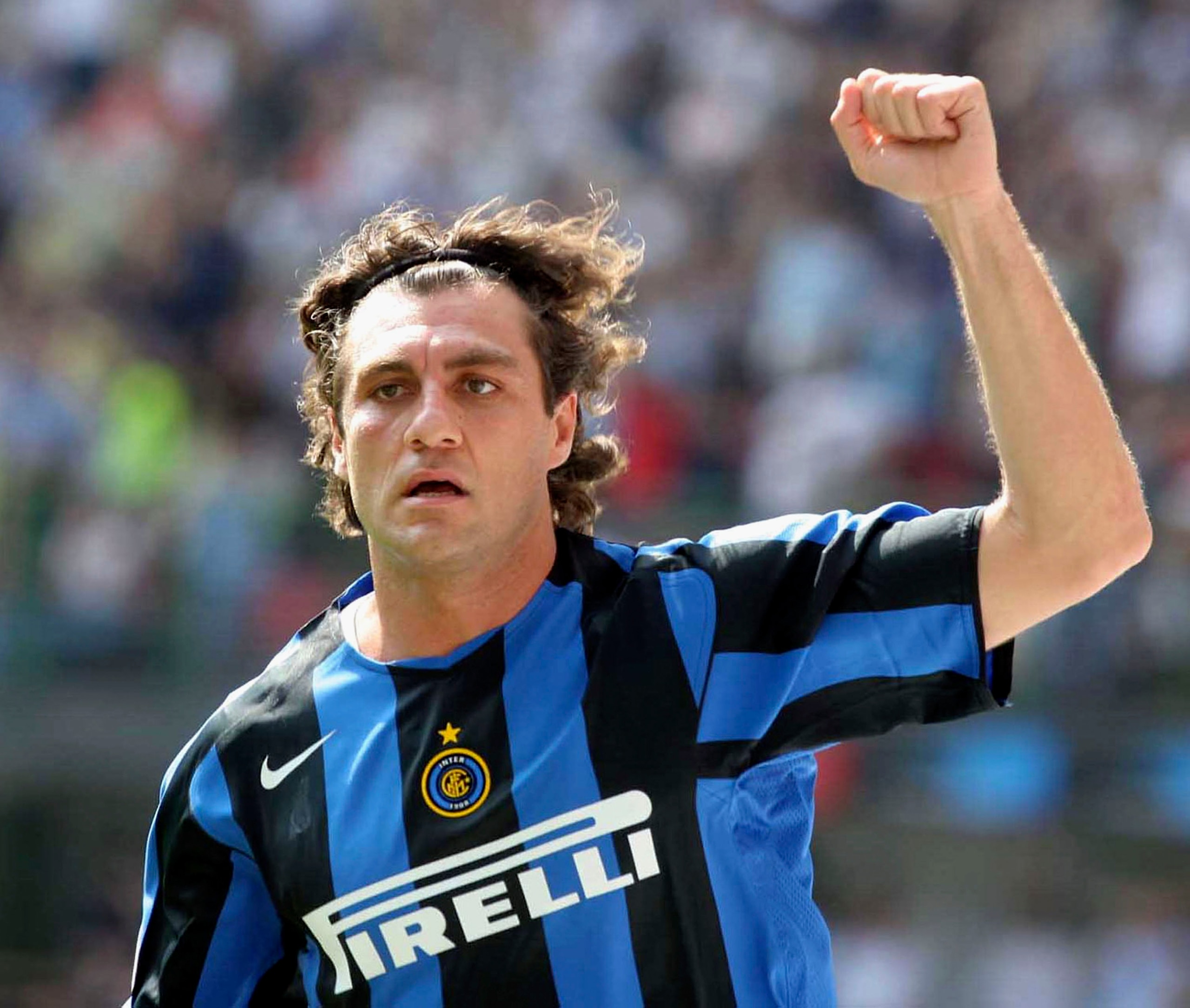 MILAN, ITALY - MAY 1: Christian Vieri of Inter Milan celebrates scoring their second goal during the Serie A match between Inter Milan and Siena at the Giuseppe Meazza San Siro stadium on May 1, 2005 in Milan, Italy. (Photo by New Press/Getty Images) MILAN, ITALY - MAY 1: Christian Vieri of Inter Milan celebrates scoring their second goal during the Serie A match between Inter Milan and Siena at the Giuseppe Meazza San Siro stadium on May 1, 2005 in Milan, Italy. (Photo by New Press/Getty Images)