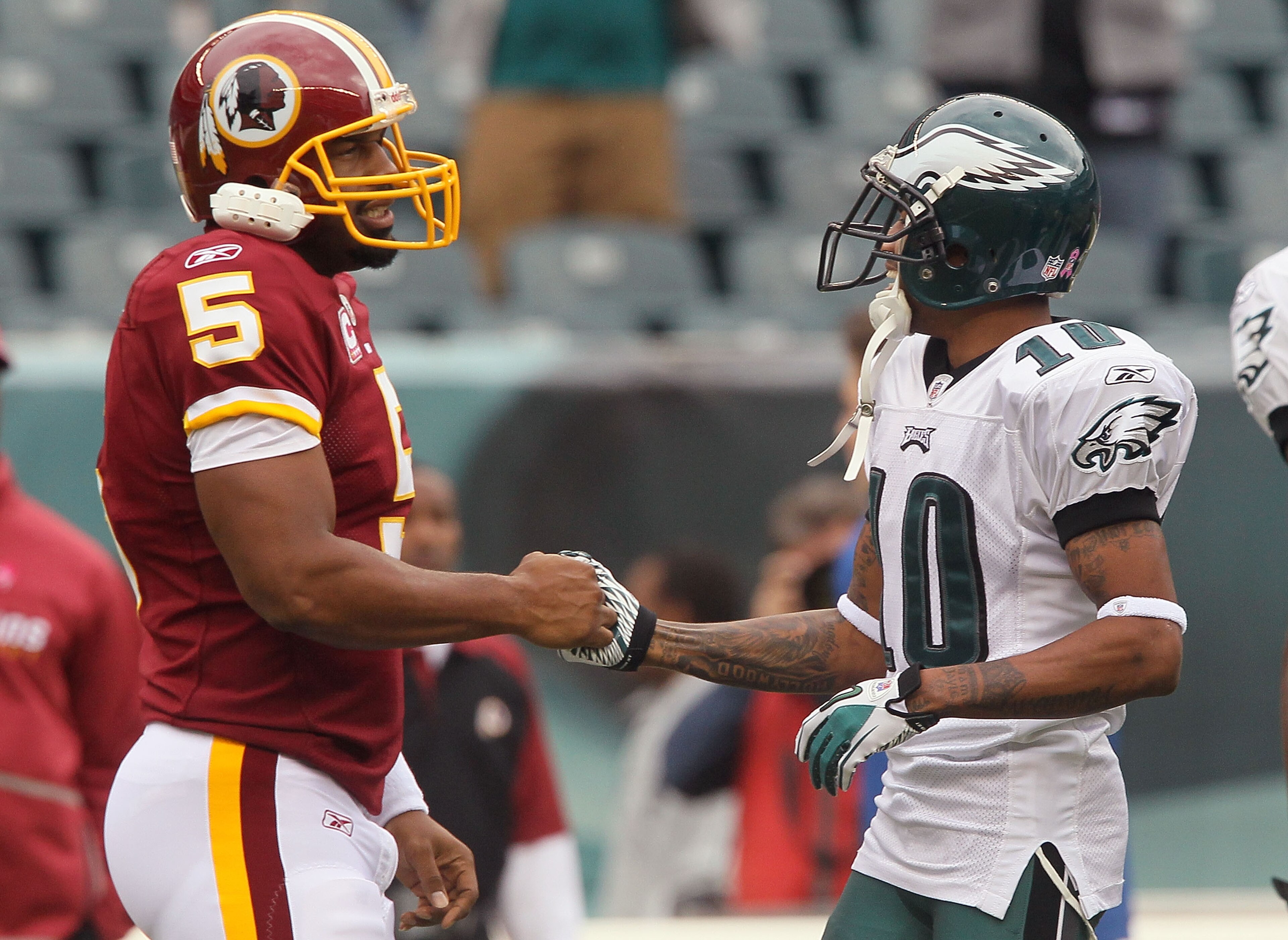 PHILADELPHIA - OCTOBER 03:  Donovan McNabb #5 of the Washington Redskins greets DeSean Jackson #10 of the Philadelphia Eagles prior to their game on October 3, 2010 at Lincoln Financial Field in Philadelphia, Pennsylvania.  (Photo by Jim McIsaac/Getty Ima