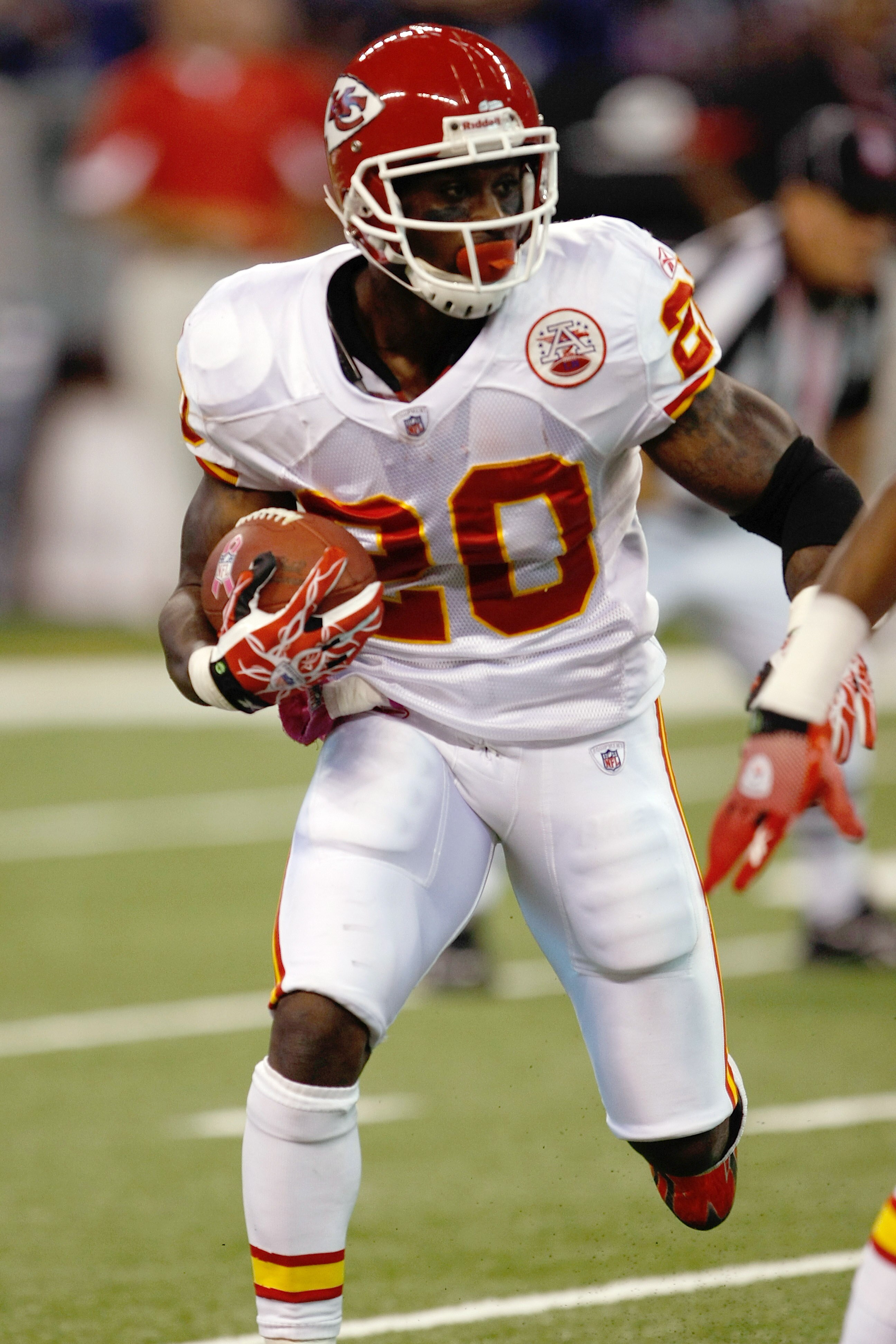 INDIANAPOLIS, IN - OCTOBER 10: Thomas Jones #20 of the Kansas City Chiefs runs against the Indianapolis Colts at Lucas Oil Stadium on October 10, 2010 in Indianapolis, Indiana.  (Photo by Scott Boehm/Getty Images)