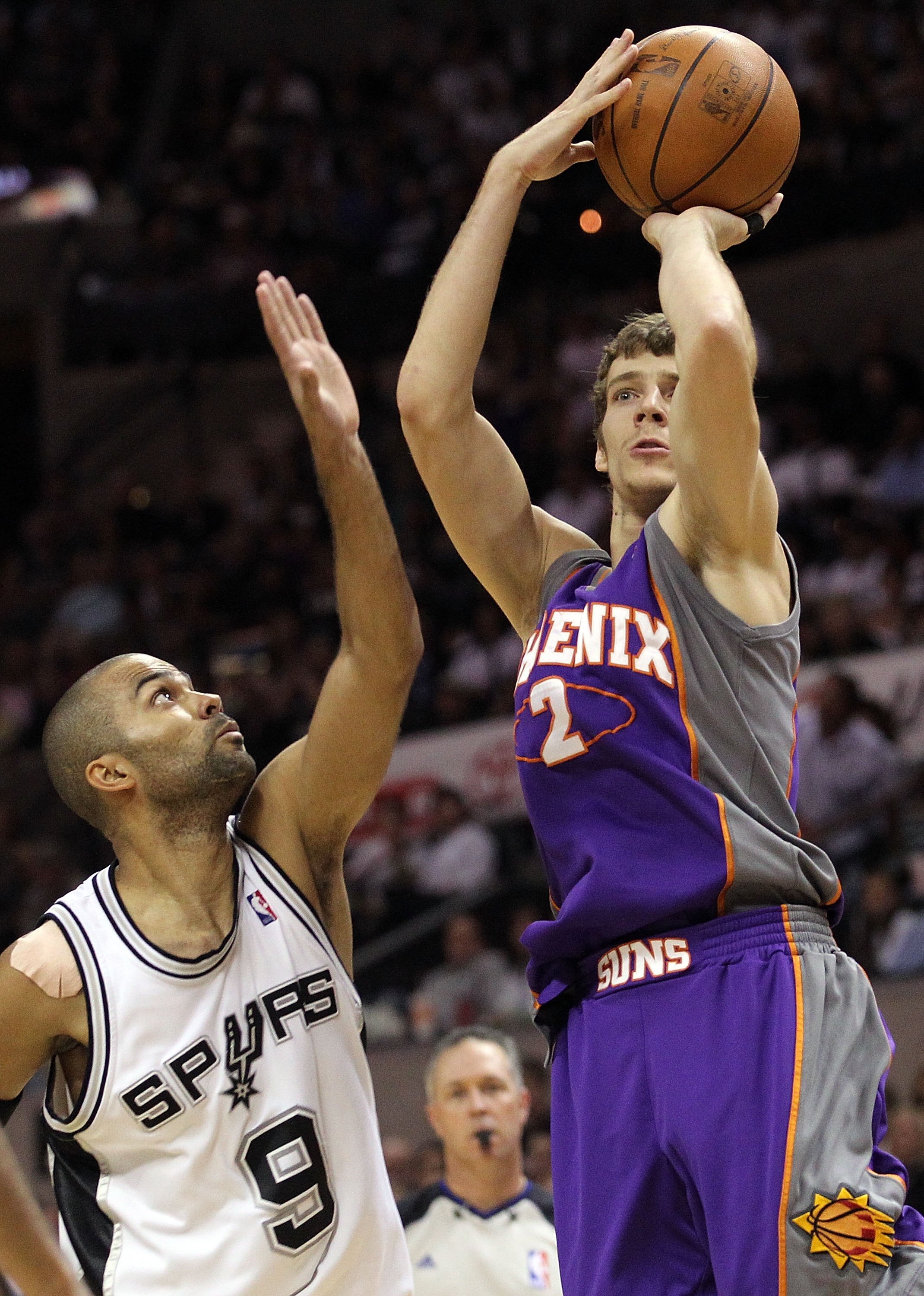 SAN ANTONIO - MAY 09:  Guard Goran Dragic #2 of the Phoenix Suns takes a shot against Tony Parker #9 of the San Antonio Spurs in Game Four of the Western Conference Semifinals during the 2010 NBA Playoffs at AT&T Center on May 9, 2010 in San Antonio, Texa