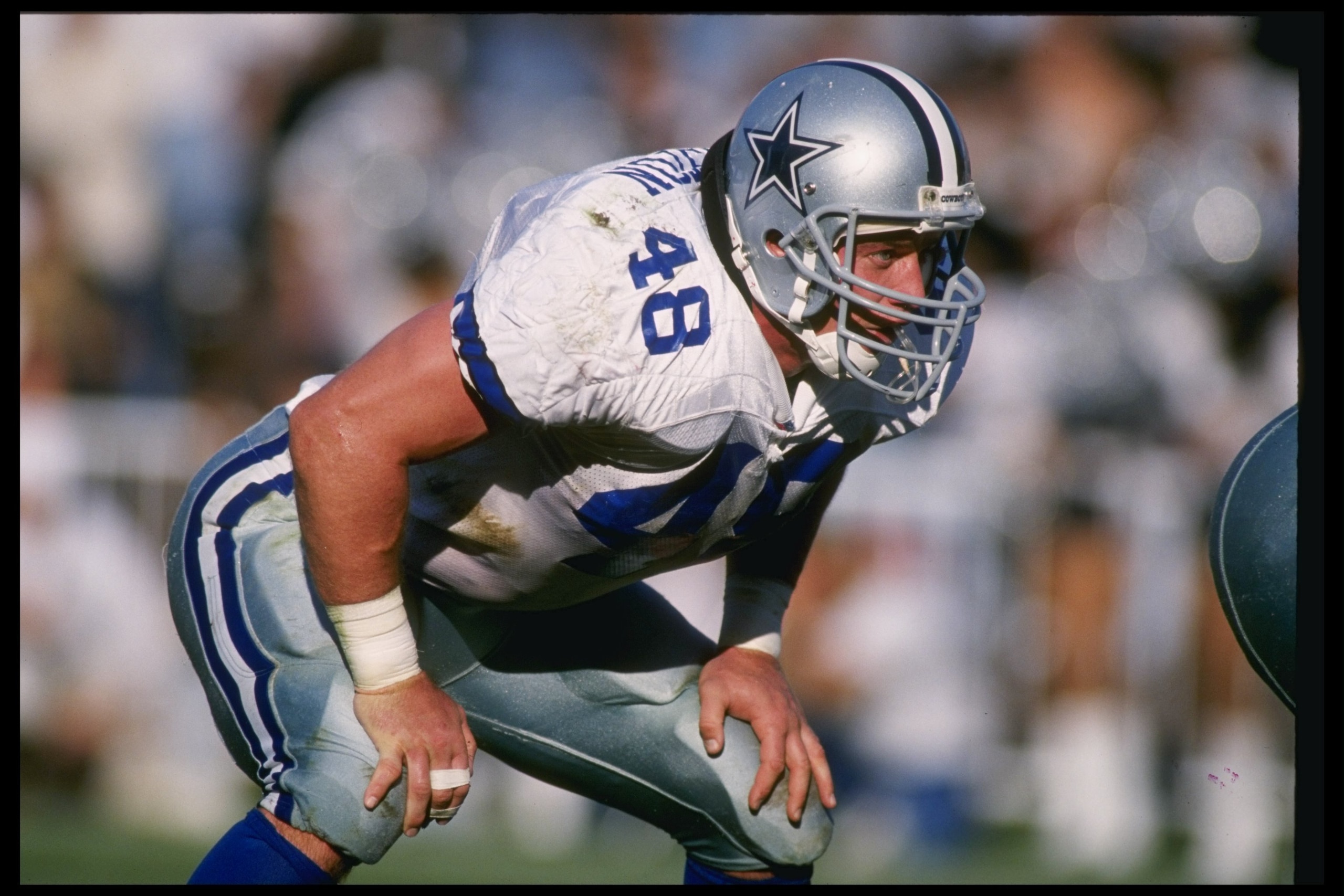 19 Nov 1995:  Full back Daryl Johnston of the Dallas Cowboys lines up in position during a game against the Oakland Raiders at Oakland Alameda Stadium in Oakland, California.  The Cowboys won the game 34-21. Mandatory Credit: Stephen Dunn  /Allsport