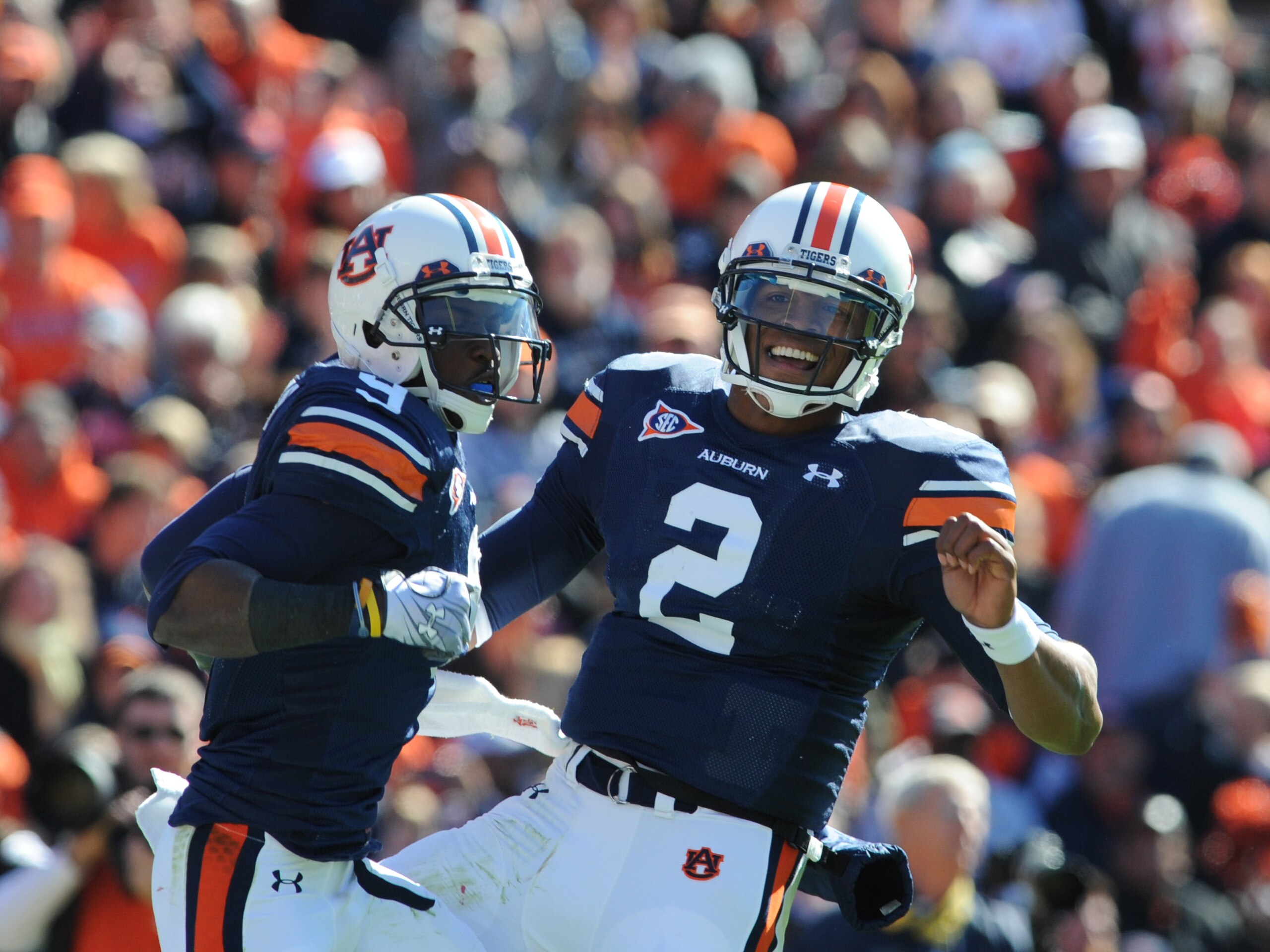AUBURN, AL - NOVEMBER 06:  Quarterback Cam Newton #2 of the Auburn Tigers plays against the Chattanooga Mocs November 6, 2010 at Jordan-Hare Stadium in Auburn, Alabama.  (Photo by Al Messerschmidt/Getty Images)