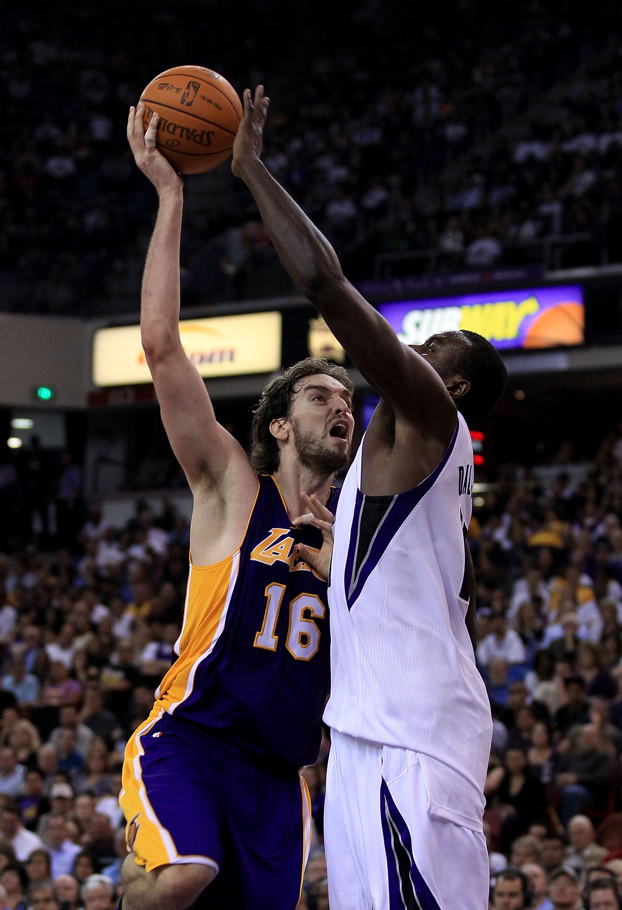 SACRAMENTO, CA - NOVEMBER 03:  Pau Gasol #16 of the Los Angeles Lakers  in action during their game against the Sacramento Kings at ARCO Arena on November 3, 2010 in Sacramento, California.  NOTE TO USER: User expressly acknowledges and agrees that, by do