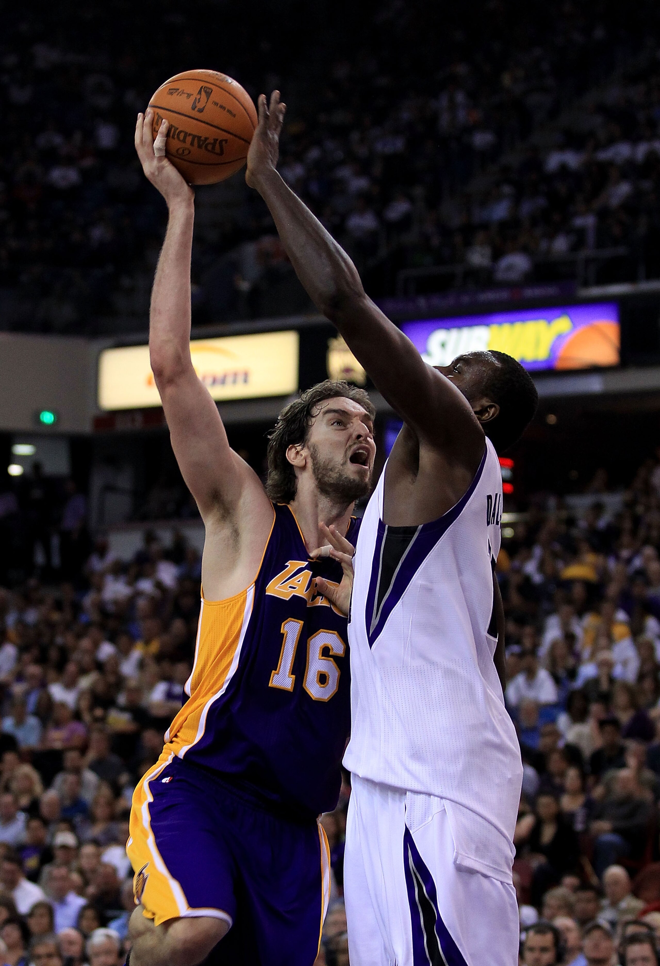 SACRAMENTO, CA - NOVEMBER 03:  Pau Gasol #16 of the Los Angeles Lakers  in action during their game against the Sacramento Kings at ARCO Arena on November 3, 2010 in Sacramento, California.  NOTE TO USER: User expressly acknowledges and agrees that, by do