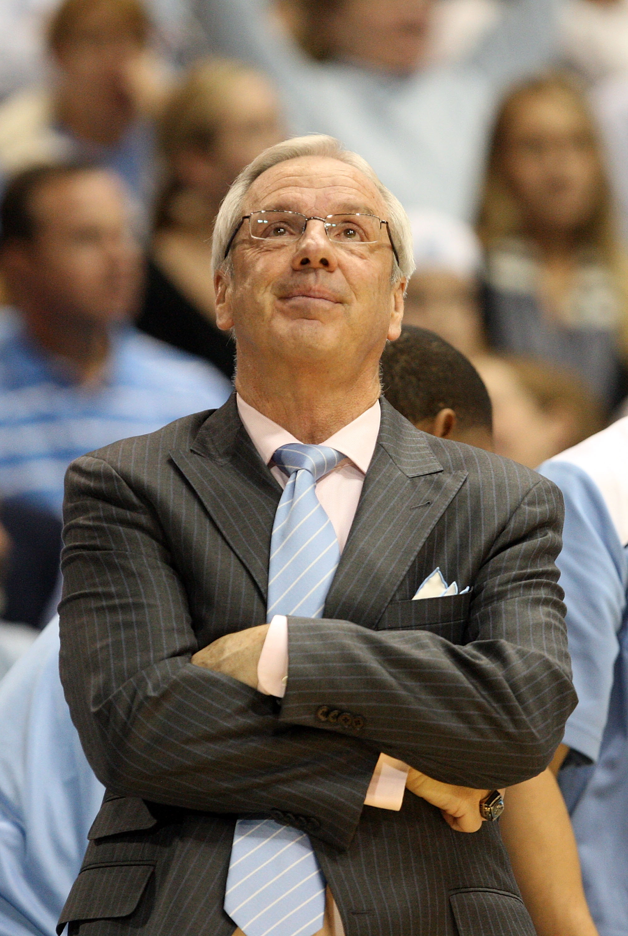 CHAPEL HILL, NC - JANUARY 16:  Head coach Roy Williams of the North Carolina Tar Heels reacts to his team during their game against the Georgia Tech Yellow Jackets at the Dean Smith Center on January 16, 2010 in Chapel Hill, North Carolina.  (Photo by Str