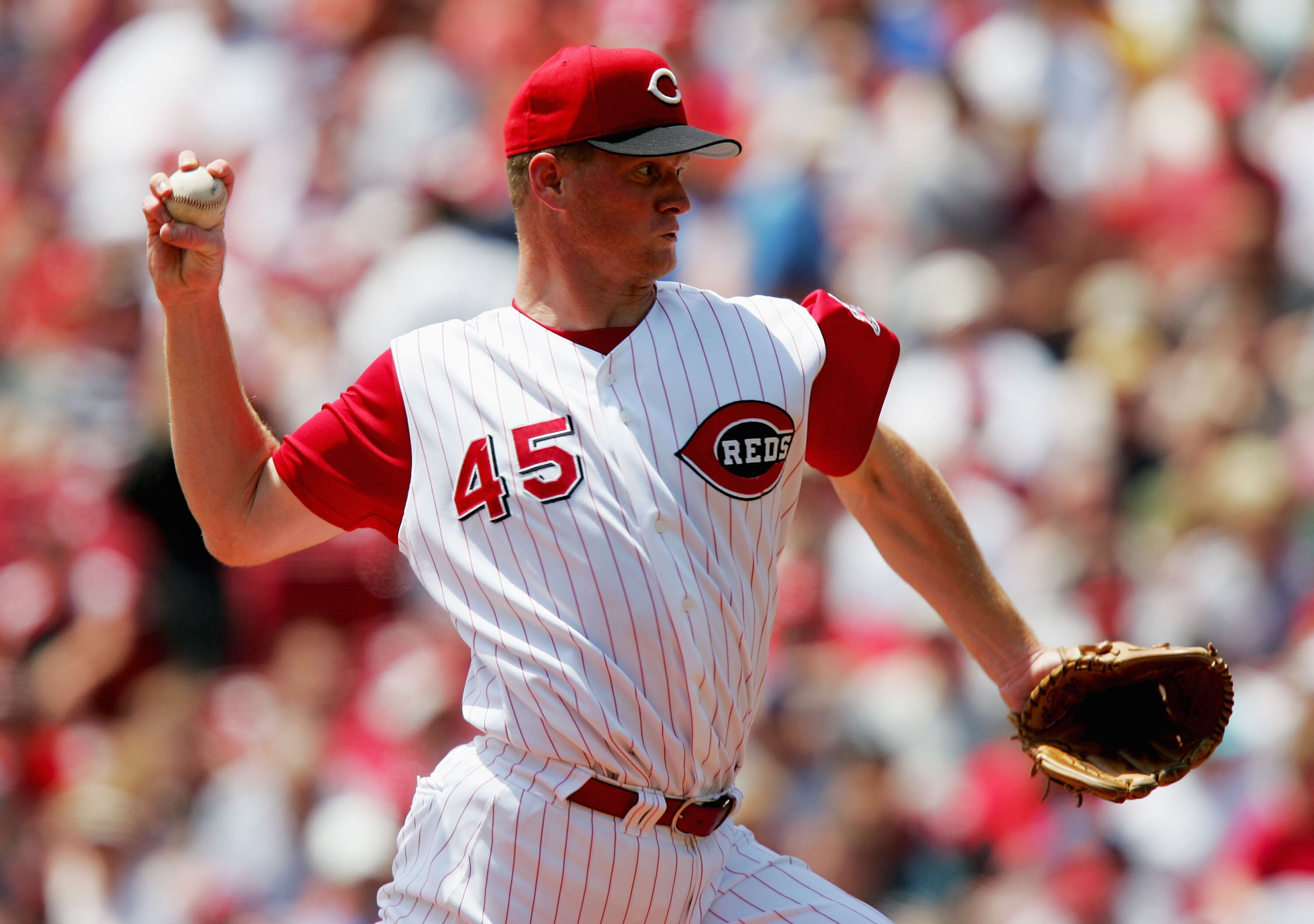 CINCINNATI, OH - JUNE 17: Starting pitcher Todd Van Poppel #45 of the Cincinnati Reds throws against the Texas Rangers June 17, 2004 at the Great American Ball Park in Cincinnati, Ohio.  (Photo by Matthew Stockman/Getty Images)