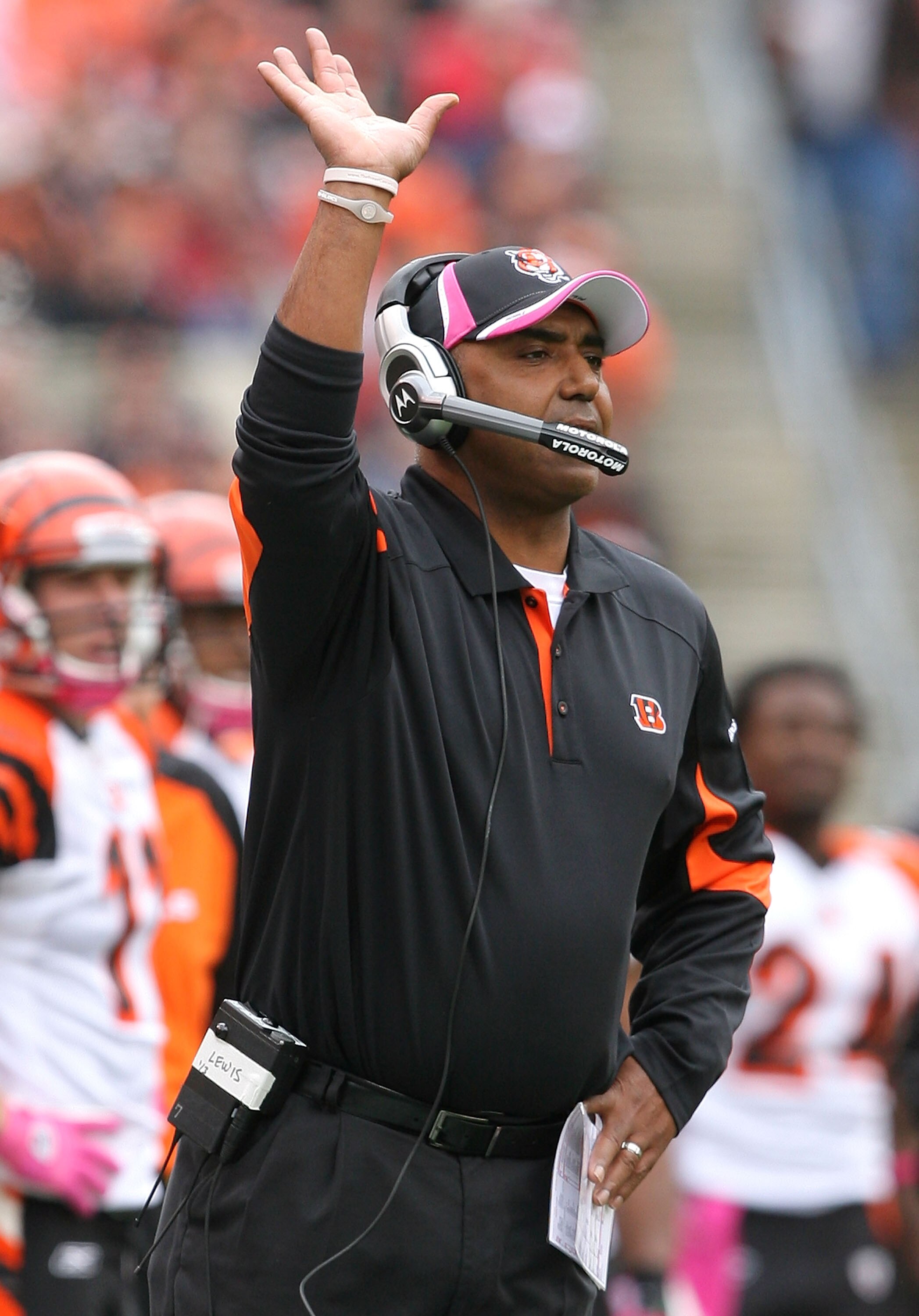 CLEVELAND - OCTOBER 03:  Head coach Marvin Lewis of the Cincinnati Bengals yells to his players against the Cleveland Browns at Cleveland Browns Stadium on October 3, 2010 in Cleveland, Ohio.  (Photo by Matt Sullivan/Getty Images)