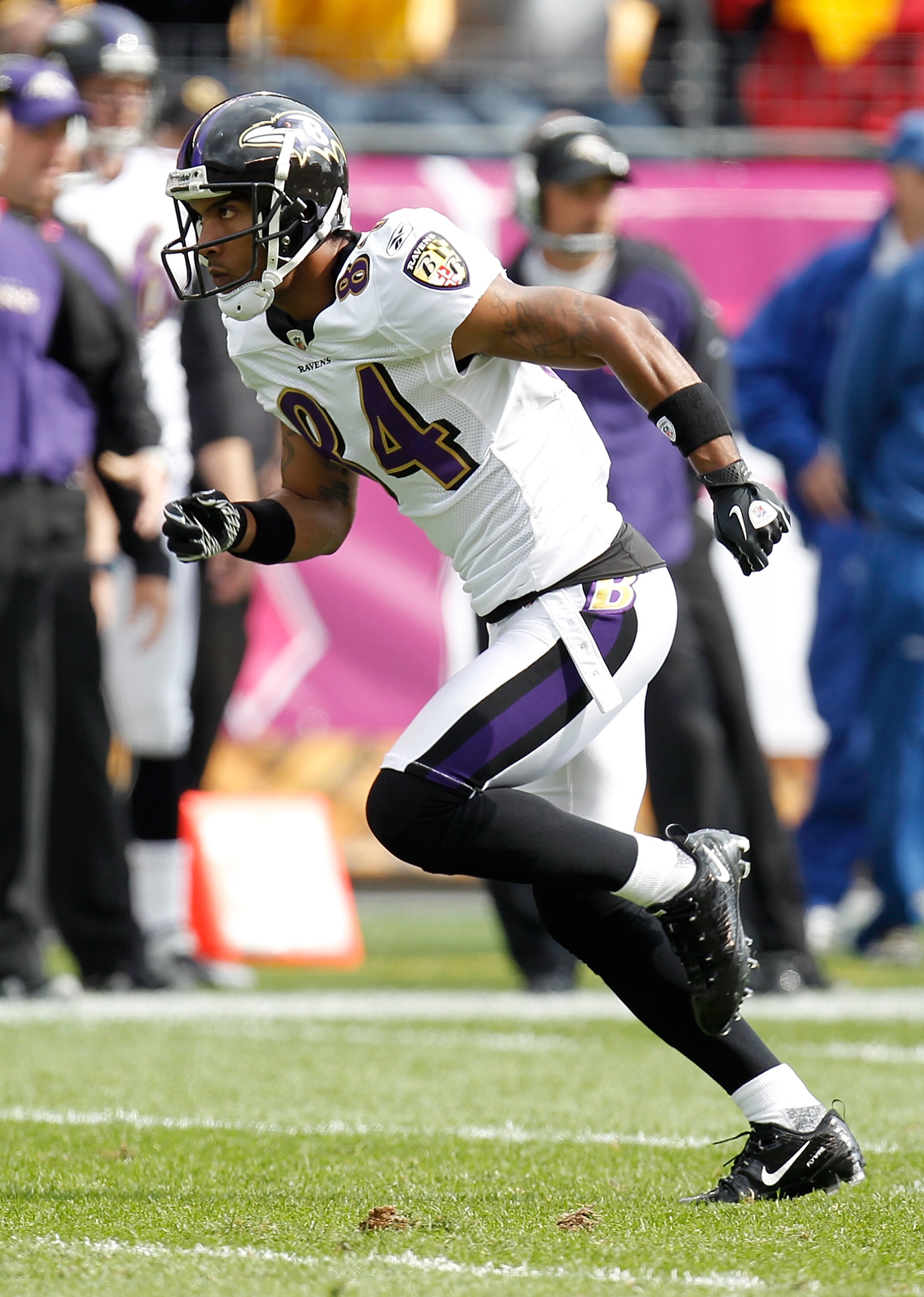 PITTSBURGH - OCTOBER 03: T.J. Houshmandzadeh #84 of the Baltimore Ravens runs a route during the game against the Pittsburgh Steelers on October 3, 2010 at Heinz Field in Pittsburgh, Pennsylvania. (Photo by Gregory Shamus/Getty Images)