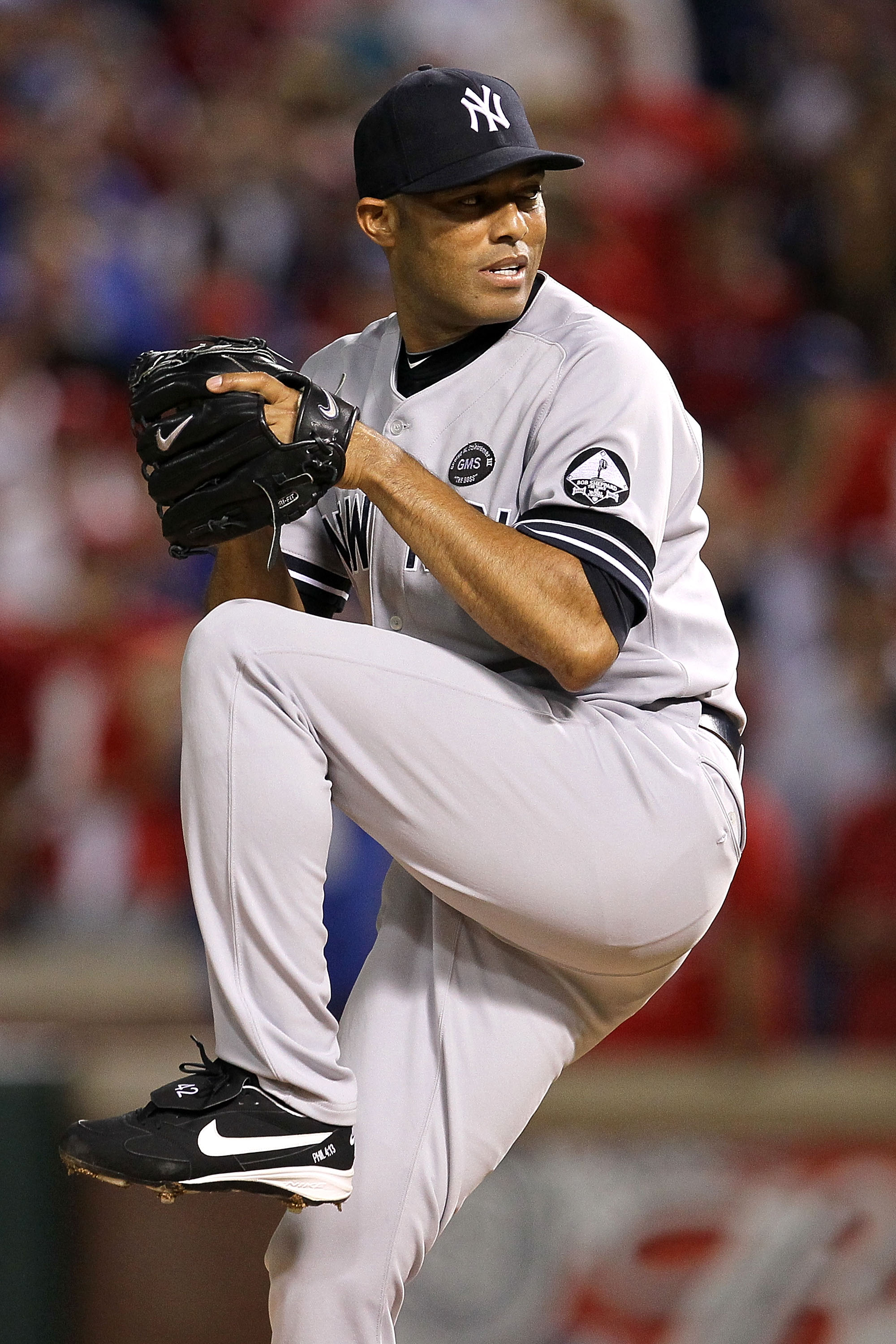 ARLINGTON, TX - OCTOBER 22:  Mariano Rivera #42 of the New York Yankees throws a pitch against the Texas Rangers in Game Six of the ALCS during the 2010 MLB Playoffs at Rangers Ballpark in Arlington on October 22, 2010 in Arlington, Texas. The Rangers won