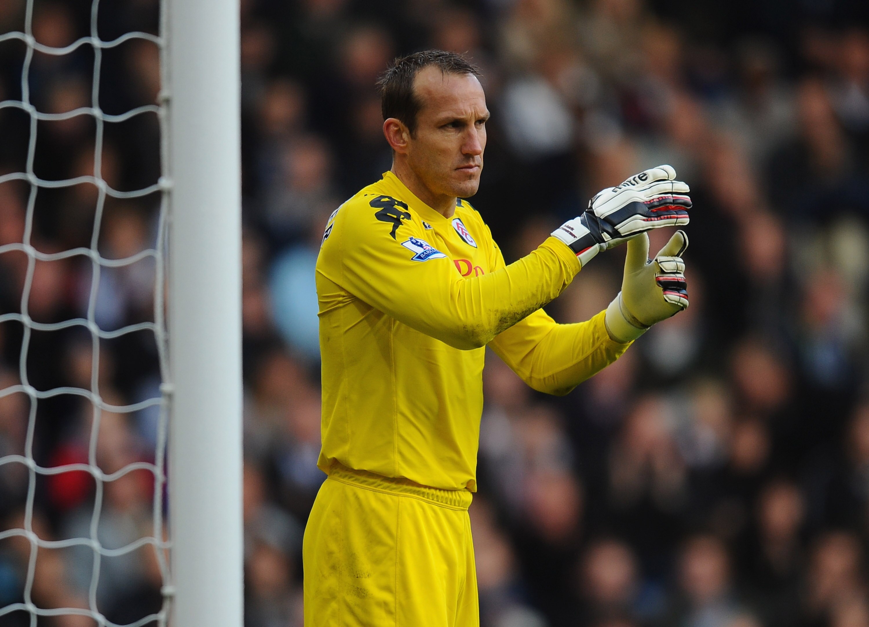 WEST BROMWICH, ENGLAND - OCTOBER 23:  Mark Schwarzer of Fulham in action during the Barclays Premier League match between West Bromwich Albion and Fulham at The Hawthorns on October 23, 2010 in West Bromwich, England.  (Photo by Mike Hewitt/Getty Images)