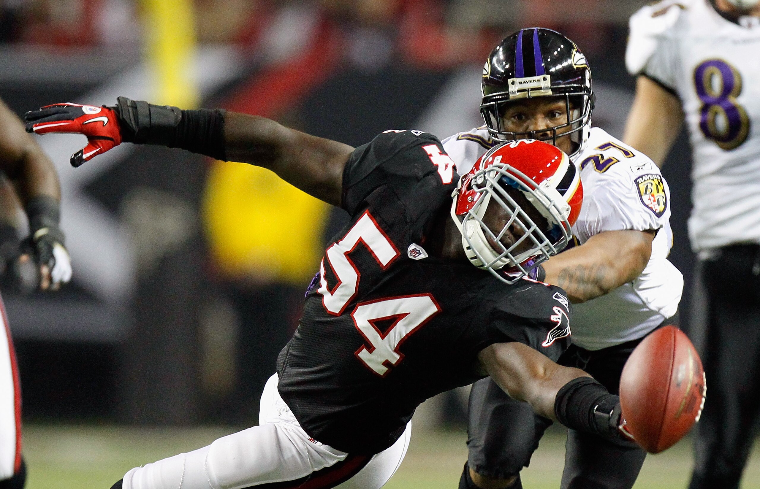 ATLANTA - NOVEMBER 11: Stephen Nicholas #54 of the Atlanta Falcons nearly intercepts a pass intended for Ray Rice #27 of the Baltimore Ravens at Georgia Dome on November 11, 2010 in Atlanta, Georgia. (Photo by Kevin C. Cox/Getty Images) ATLANTA - NOVEMBER 11: Stephen Nicholas #54 of the Atlanta Falcons nearly intercepts a pass intended for Ray Rice #27 of the Baltimore Ravens at Georgia Dome on November 11, 2010 in Atlanta, Georgia. (Photo by Kevin C. Cox/Getty Images)