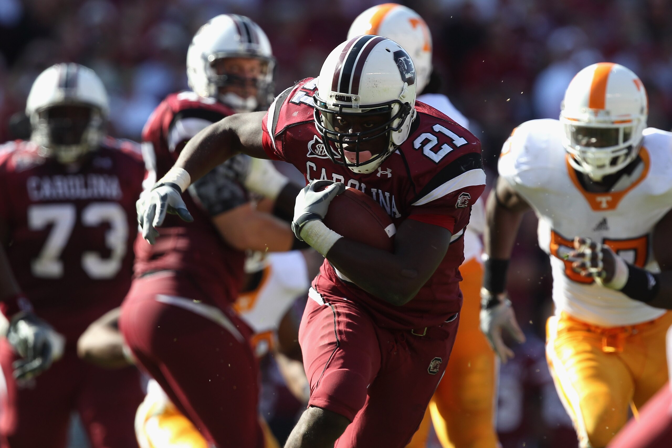 COLUMBIA, SC - OCTOBER 30:  Marcus Lattimore #21 of the South Carolina Gamecocks runs with the ball against the Tennessee Volunteers during their game at Williams-Brice Stadium on October 30, 2010 in Columbia, South Carolina.  (Photo by Streeter Lecka/Get