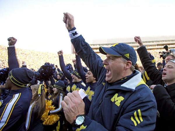 Talk about belting out Hail To The Victors!