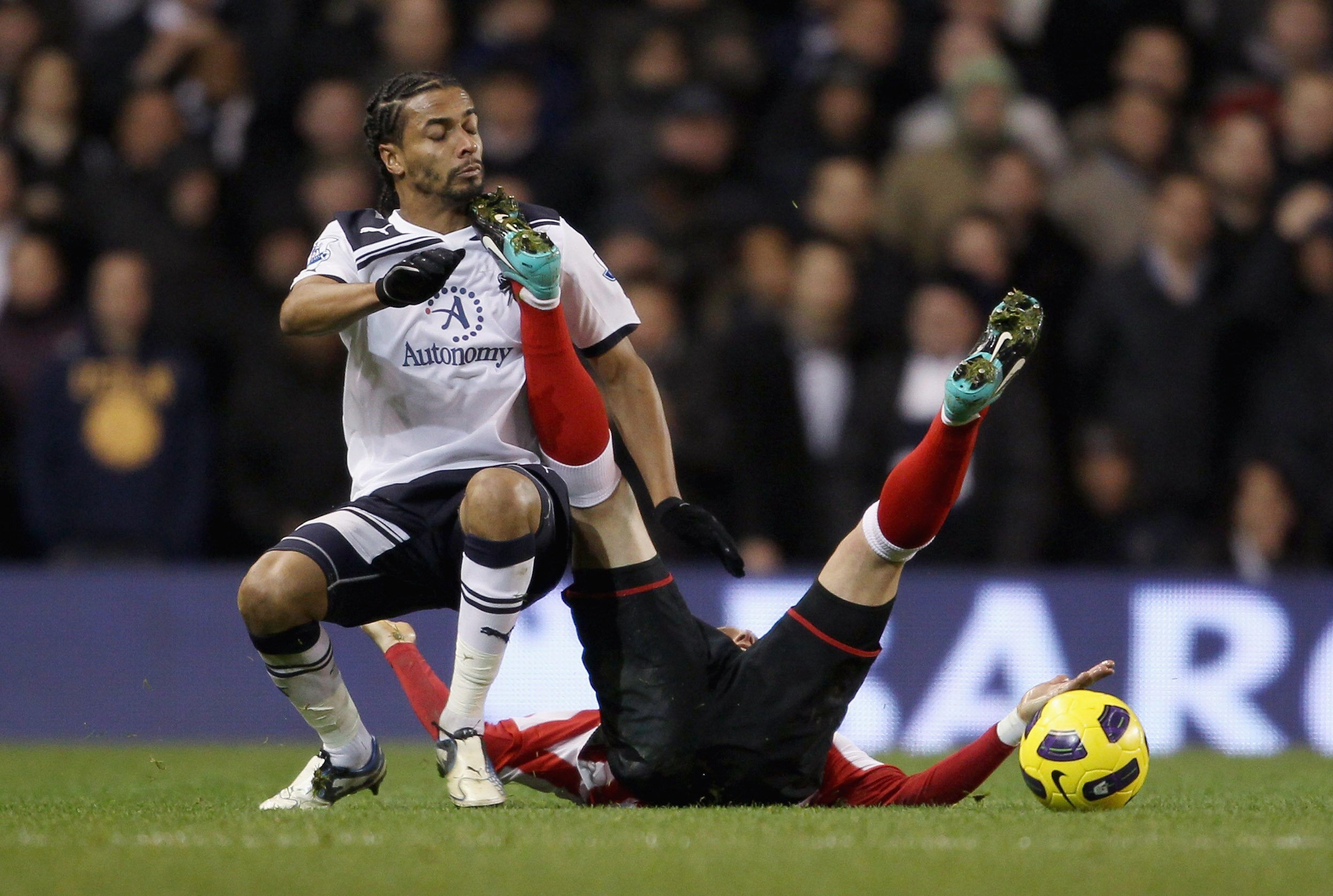 LONDON, ENGLAND - NOVEMBER 09: Tottenham's Benoit Assou-Ekotto (L) in action during the Premier League match between Tottenham Hotspur and Sunderland at White Hart Lane on November 9, 2010 in London, England.  (Photo by Scott Heavey/Getty Images)