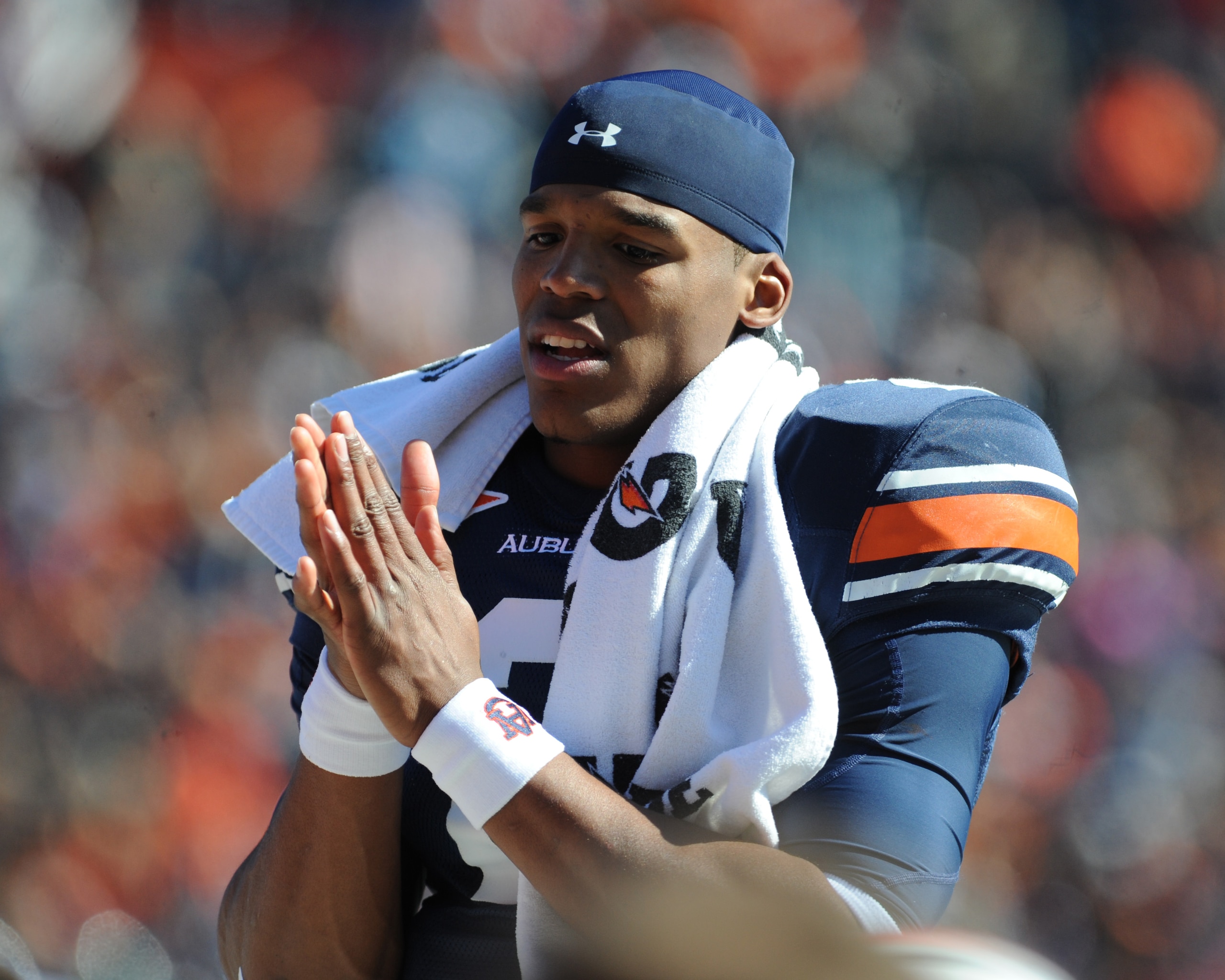 AUBURN, AL - NOVEMBER 06:  Quarterback Cam Newton #2 of the Auburn Tigers plays against the Chattanooga Mocs November 6, 2010 at Jordan-Hare Stadium in Auburn, Alabama.  (Photo by Al Messerschmidt/Getty Images)