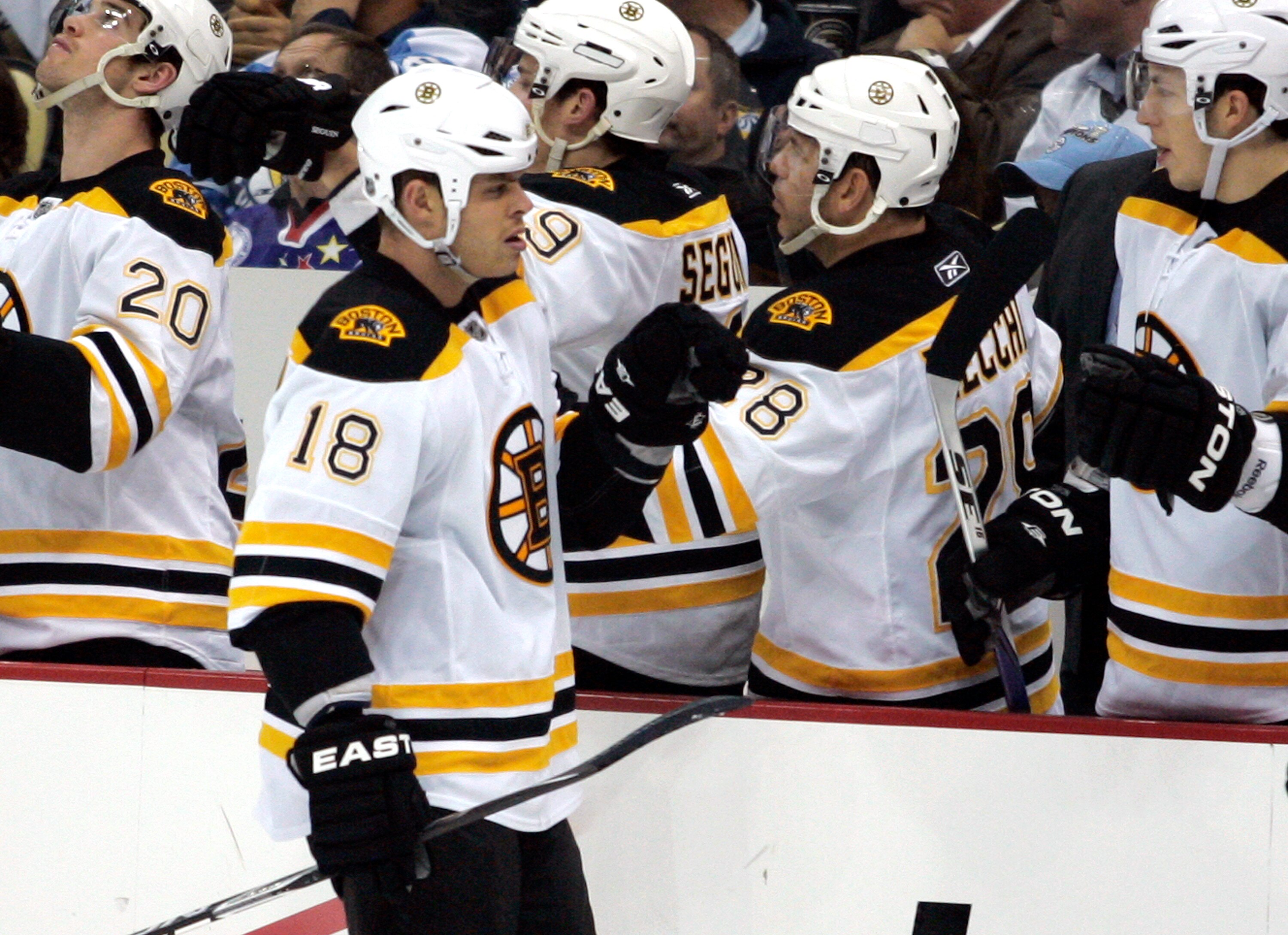 PITTSBURGH - NOVEMBER 10:  Nathan Horton #18 of the Boston Bruins celebrates his third period goal with teammates against the Pittsburgh Penguins at Consol Energy Center on November 10, 2010 in Pittsburgh, Pennsylvania.  The Bruins defeated the Penguins 7