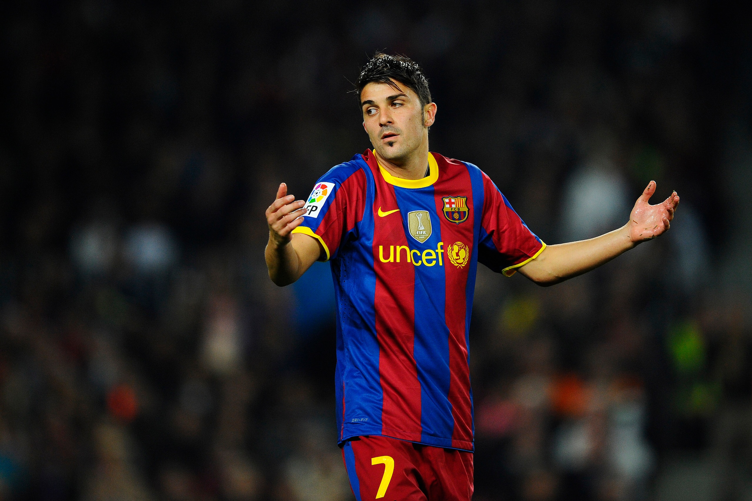 BARCELONA, SPAIN - NOVEMBER 13: David Villa of FC Barcelona reacts after missing a chance to score during the La Liga match between Barcelona and Villarreal CF at Camp Nou Stadium on November 13, 2010 in Barcelona, Spain. Barcelona won the match 3-1. (Ph BARCELONA, SPAIN - NOVEMBER 13: David Villa of FC Barcelona reacts after missing a chance to score during the La Liga match between Barcelona and Villarreal CF at Camp Nou Stadium on November 13, 2010 in Barcelona, Spain. Barcelona won the match 3-1. (Ph