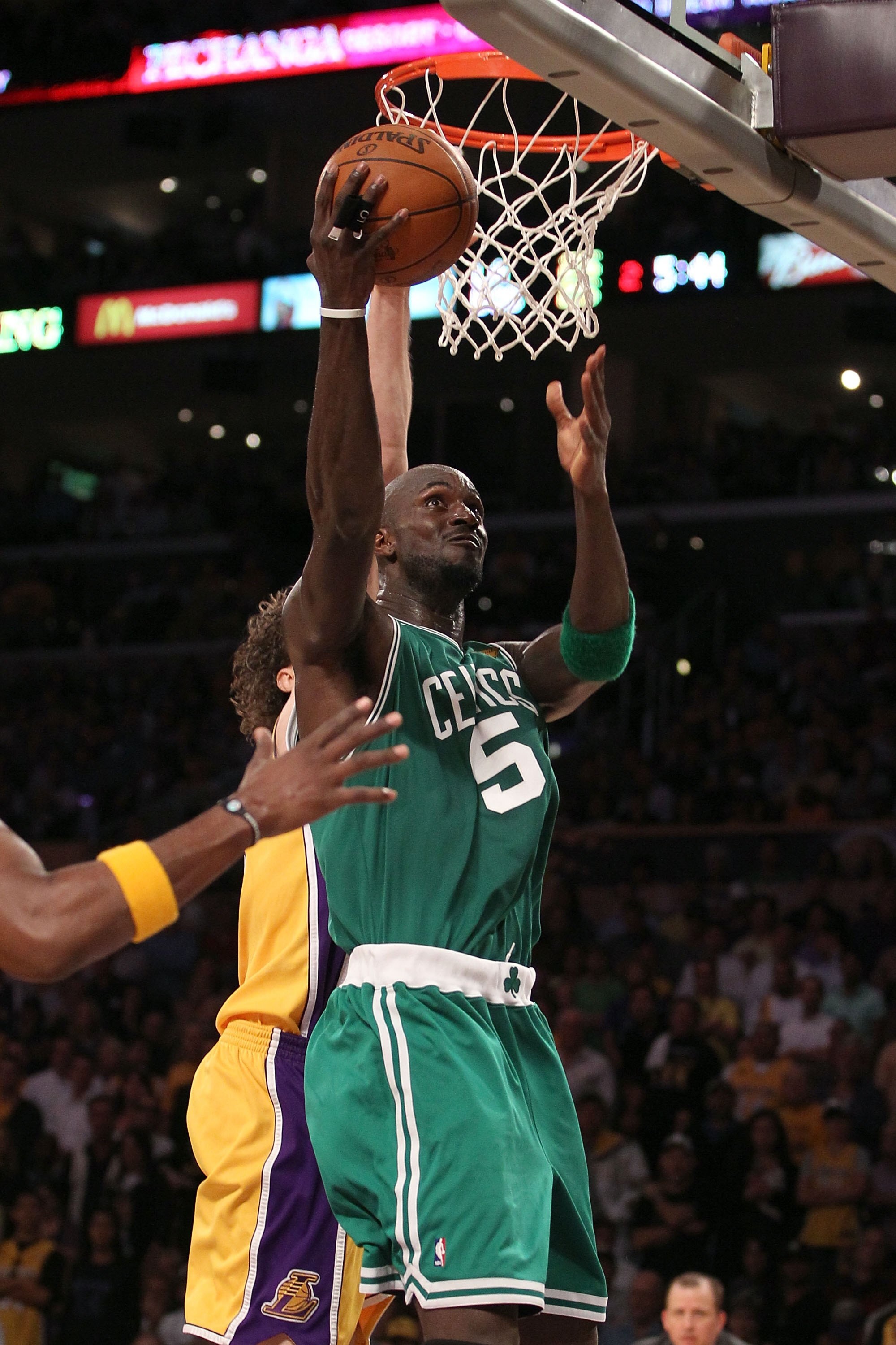 LOS ANGELES, CA - JUNE 17:  Kevin Garnett #5 of the Boston Celtics shoots the ball while taking on the Los Angeles Lakers in Game Seven of the 2010 NBA Finals at Staples Center on June 17, 2010 in Los Angeles, California.  NOTE TO USER: User expressly ack