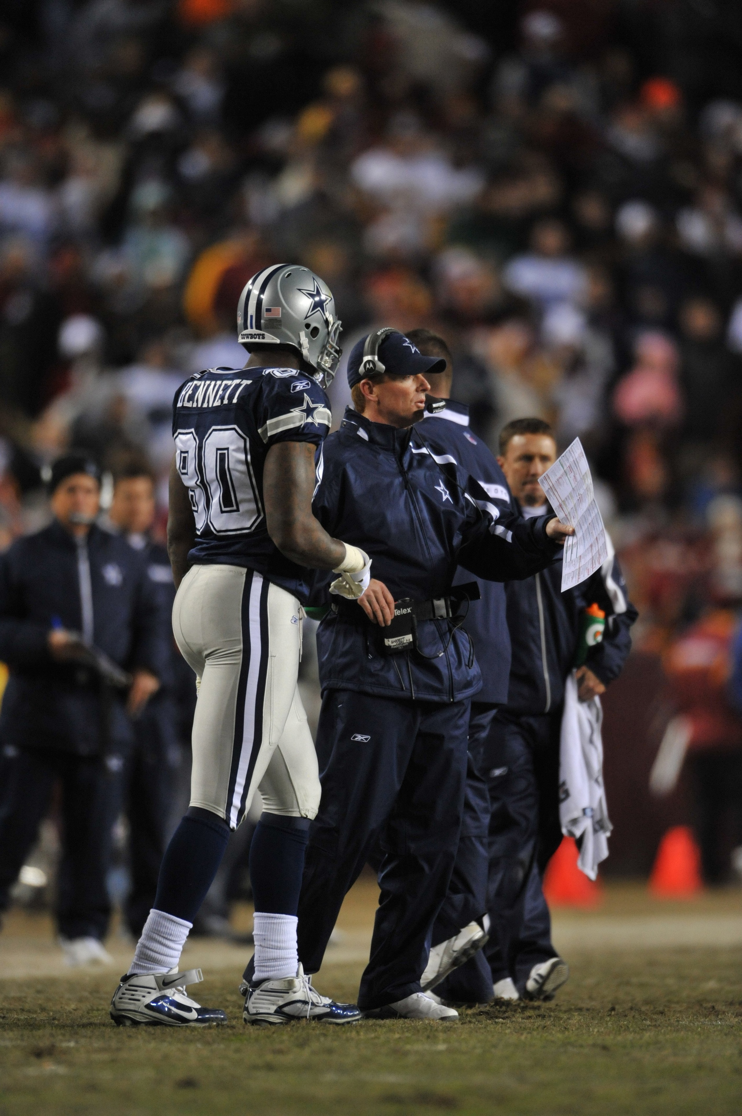 LANDOVER, MD - DECEMBER 27:  Assistant head coach Jason Garrett of the Dallas Cowboys coaches against the Washington Redskins at FedExField on December 27, 2009 in Landover, Maryland. The Cowboys defeated the Redskins 17-0. (Photo by Larry French/Getty Im