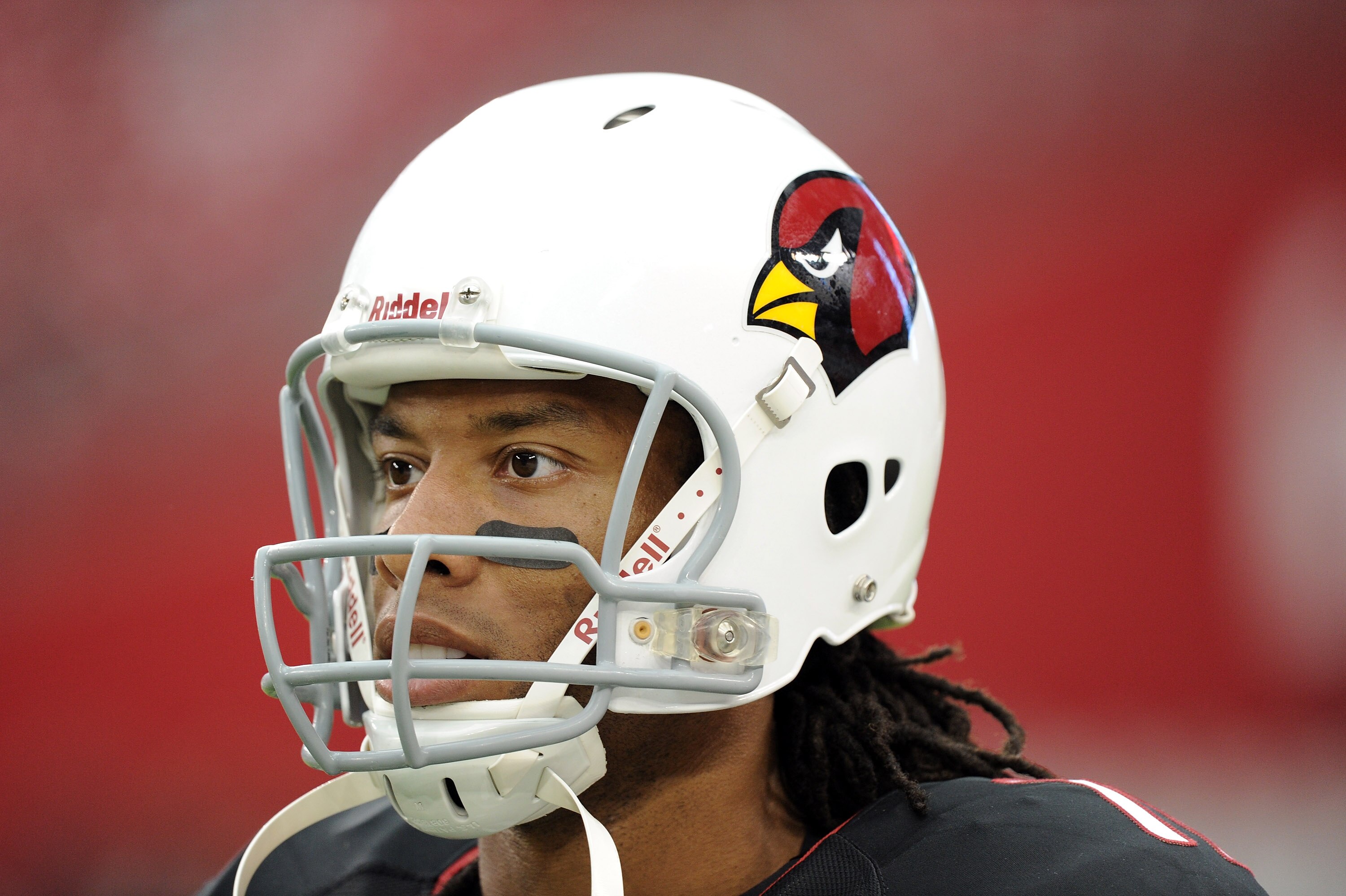 GLENDALE, AZ - OCTOBER 31:  Portrait of Larry Fitzgerald #11 of the Arizona Cardinals during warm up before the game against the Tampa Bay Buccaneers at University of Phoenix Stadium on October 31, 2010 in Glendale, Arizona.  (Photo by Harry How/Getty Ima