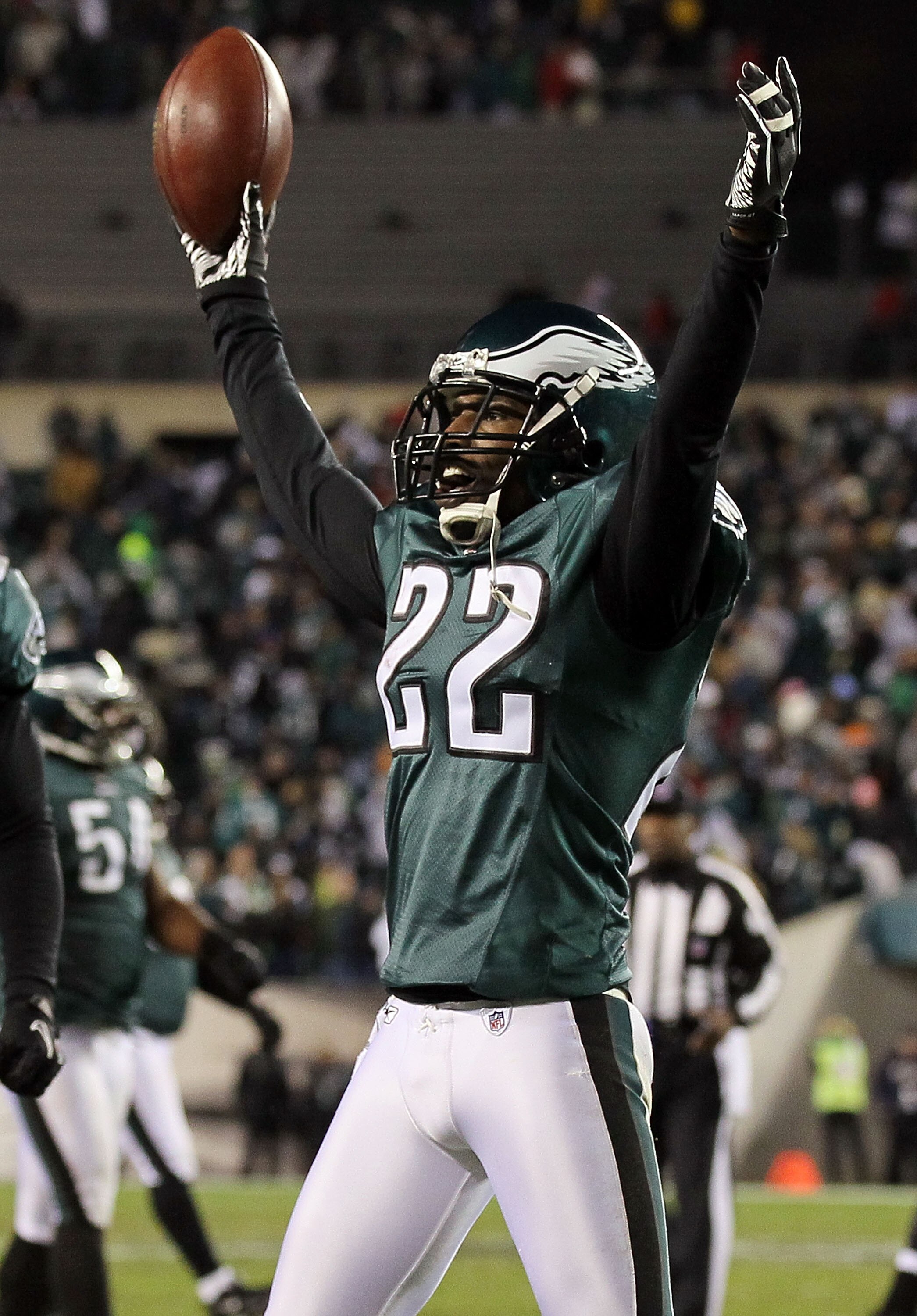 PHILADELPHIA - NOVEMBER 07:  Asante Samuel #22 of the Philadelphia Eagles celebrates his last minute interception that clinched their victory against the Indianapolis Colts on November 7, 2010 at Lincoln Financial Field in Philadelphia, Pennsylvania. The