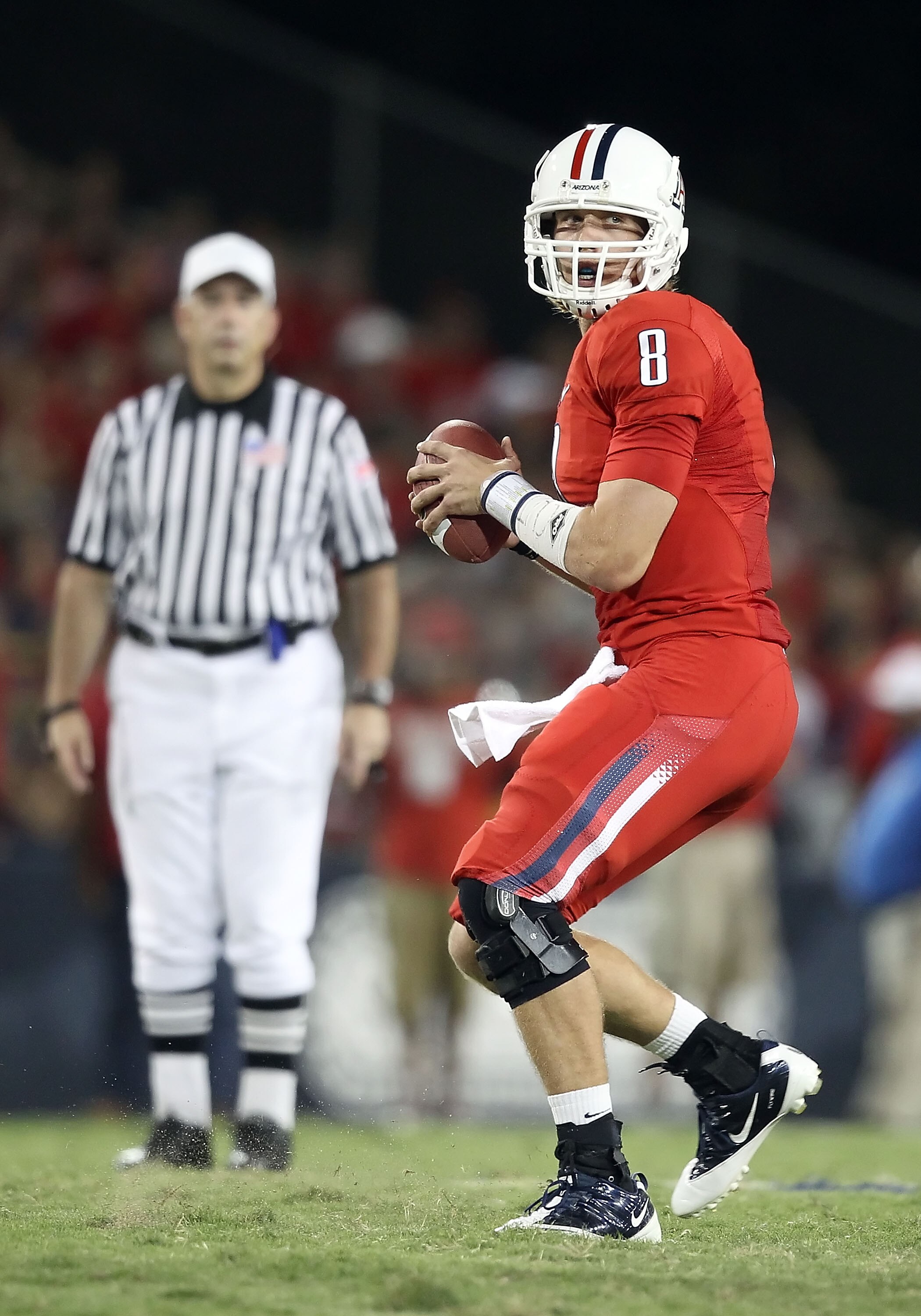 TUCSON, AZ - SEPTEMBER 25:  Quarterback Nick Foles #8 of the Arizona Wildcats drops back to pass during the college football game against the California Golden Bears at Arizona Stadium on September 25, 2010 in Tucson, Arizona.   The Wildcats defeated the