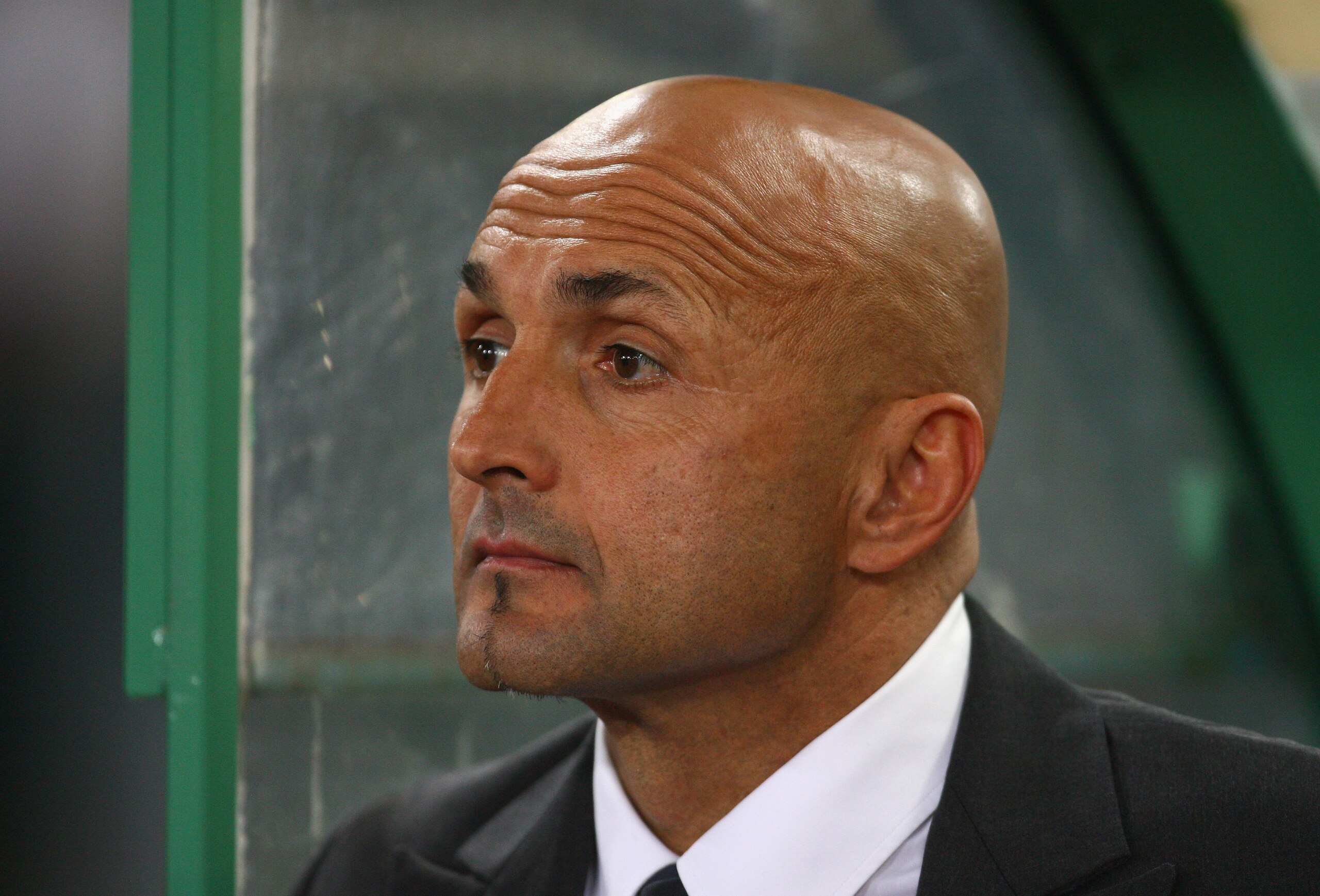 ROME - APRIL 01: AS Roma Manager Luciano Spaletti looks on prior to the UEFA Champions League Quarter Final, first leg match between AS Roma and Manchester United at the Olympic Stadium on April 1, 2008 in Rome, Italy. (Photo by Alex Livesey/Getty Images) ROME - APRIL 01: AS Roma Manager Luciano Spaletti looks on prior to the UEFA Champions League Quarter Final, first leg match between AS Roma and Manchester United at the Olympic Stadium on April 1, 2008 in Rome, Italy. (Photo by Alex Livesey/Getty Images)