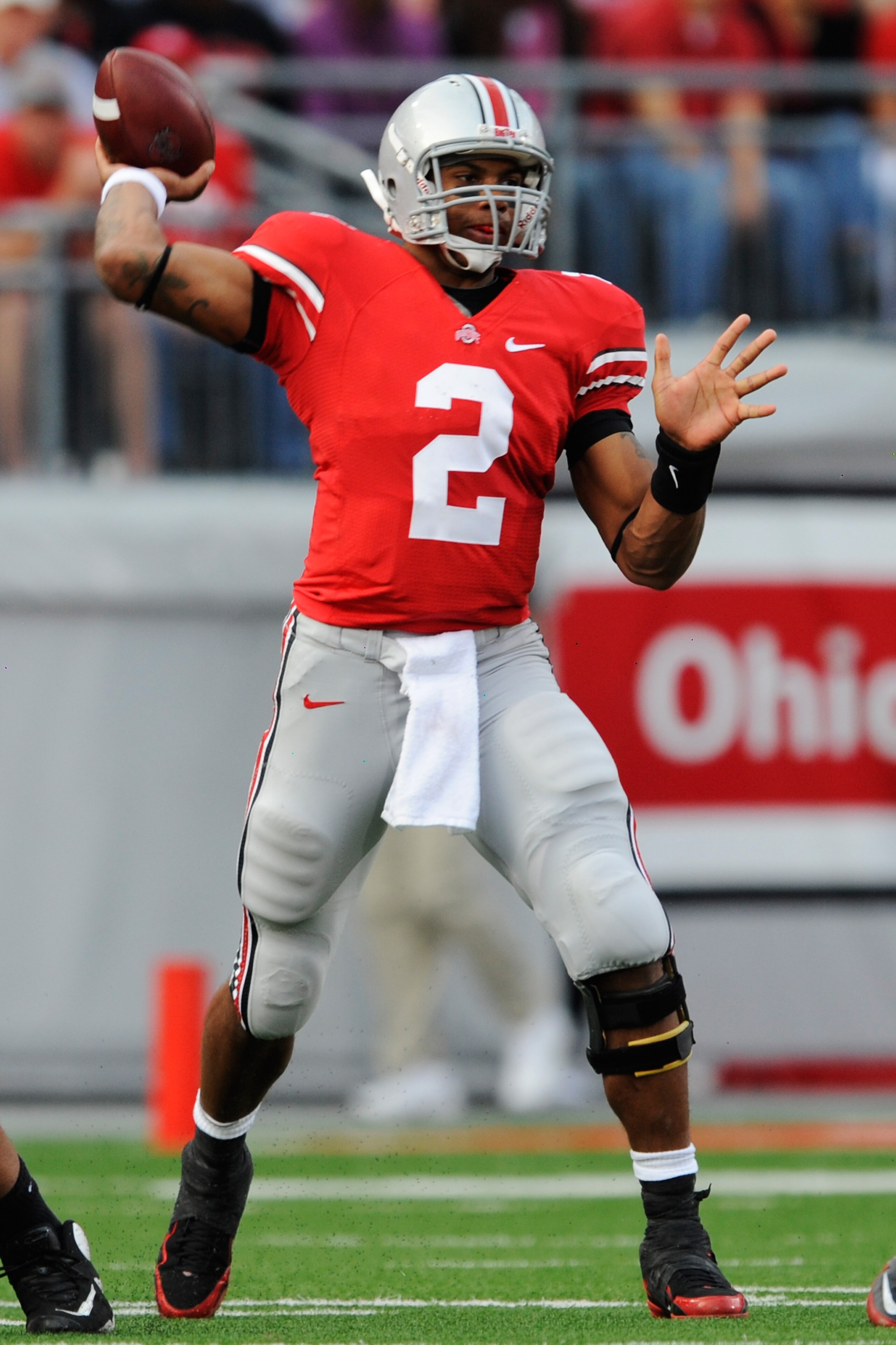 COLUMBUS, OH - NOVEMBER 13:  Terrelle Pryor #2 of the Ohio State Buckeyes completes a pass against the Penn State Nittany Lions at Ohio Stadium on November 13, 2010 in Columbus, Ohio.  (Photo by Jamie Sabau/Getty Images)