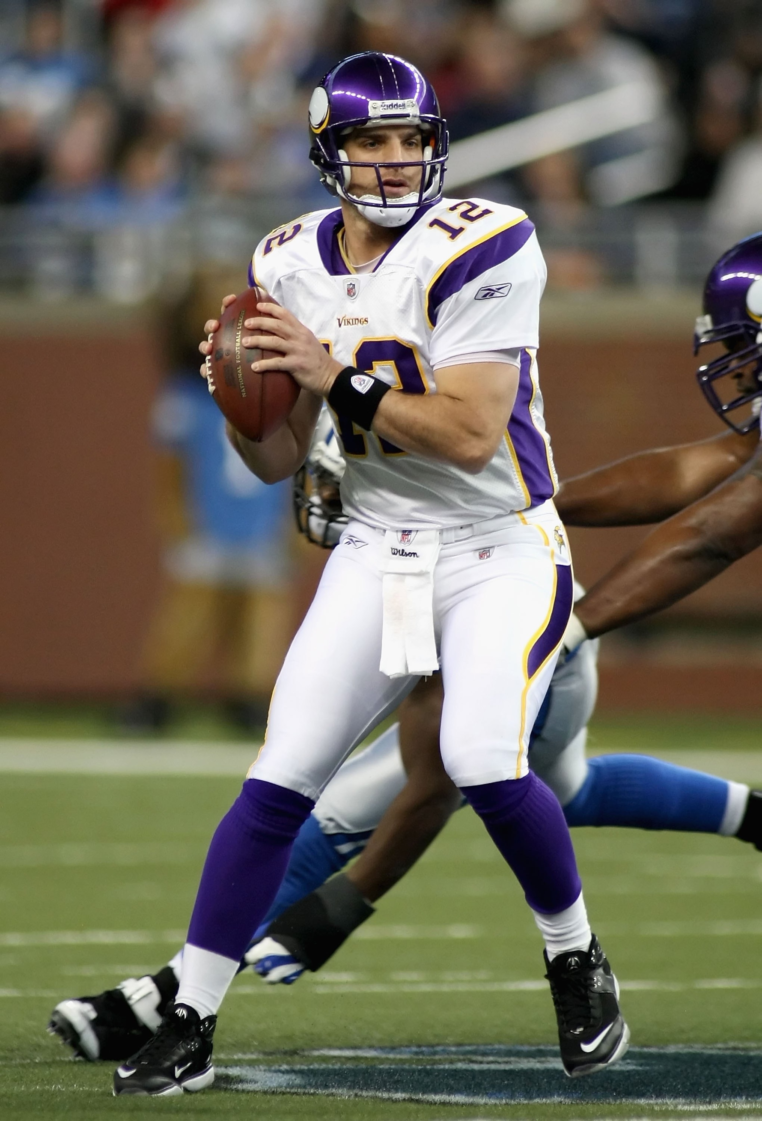 DETROIT - DECEMBER 07: Quarterback Gus Frerotte #12 of the Minnesoa Vikings in action during the NFL game against the Detroit Lions at Ford Field on December 7, 2008 in Detroit, Michigan. The Vikings defeated the Lions 20-16. (Photo by Christian Peterse DETROIT - DECEMBER 07: Quarterback Gus Frerotte #12 of the Minnesoa Vikings in action during the NFL game against the Detroit Lions at Ford Field on December 7, 2008 in Detroit, Michigan. The Vikings defeated the Lions 20-16. (Photo by Christian Peterse