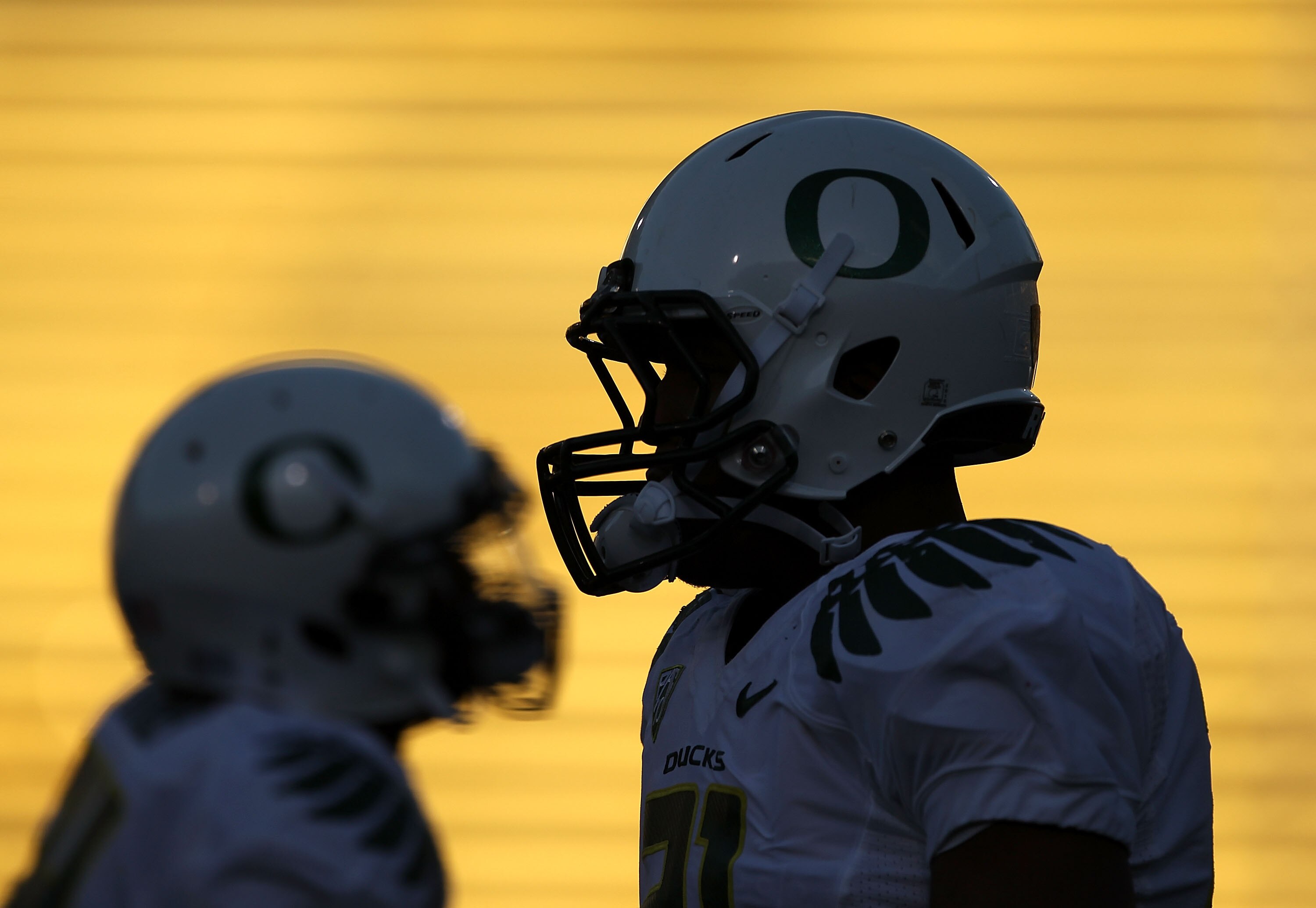 BERKELEY, CA - NOVEMBER 13:  LaMichael James #21 of the Oregon Ducks warms up on the field before their game against the California Golden Bears  at California Memorial Stadium on November 13, 2010 in Berkeley, California.  (Photo by Ezra Shaw/Getty Image